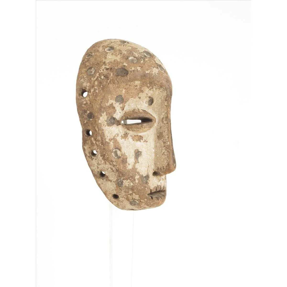 Lega Mask With Dimples And White Pigment - Image 2