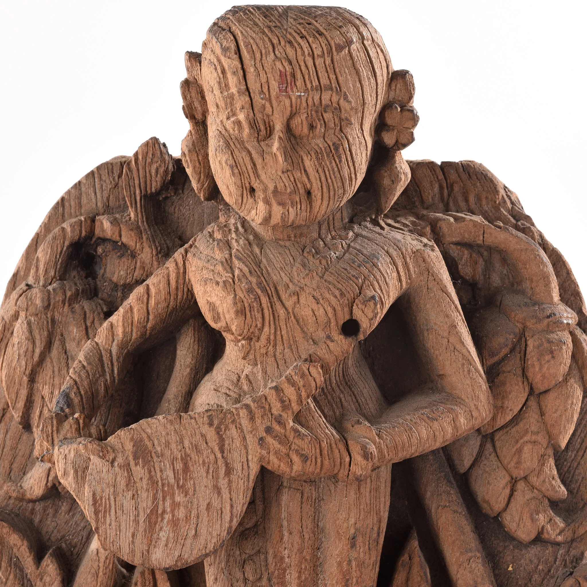 Teakwood Carving of a Musician From Gujarat - 18thC - Image 4