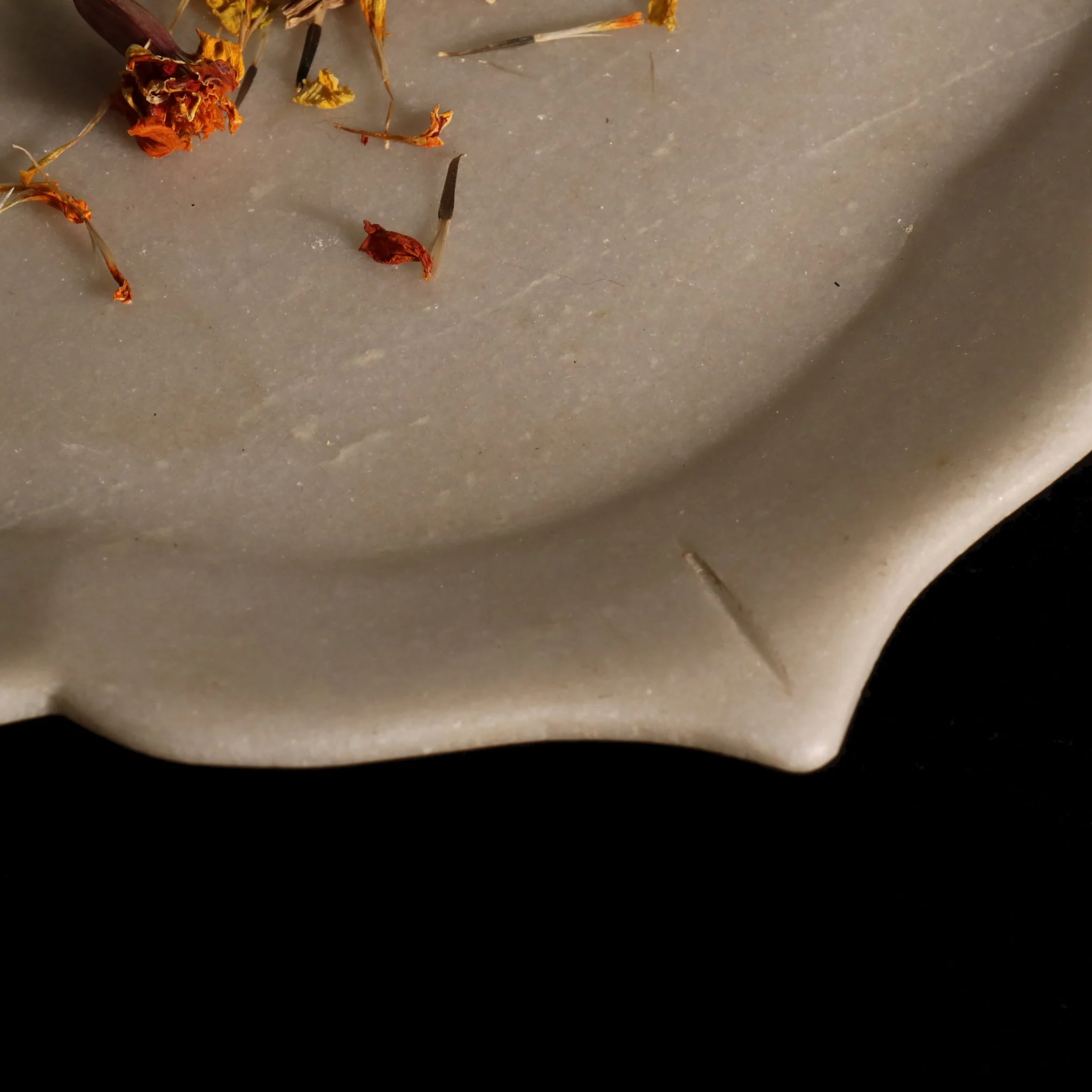 White Marble Plate From Rajasthan - Image 2