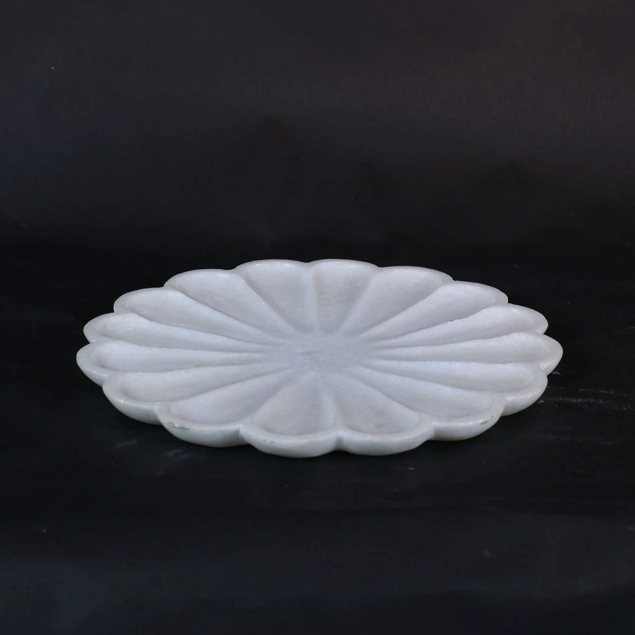 Hand Carved Marble Lotus Flower Platter - 23cm dia.