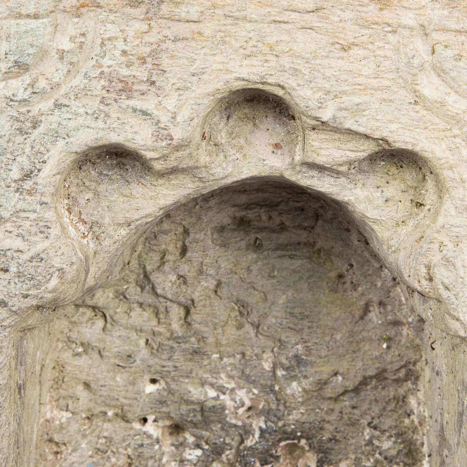 Carved Stone Lamp Niche From Dungarpur - 18th Century - Image 3