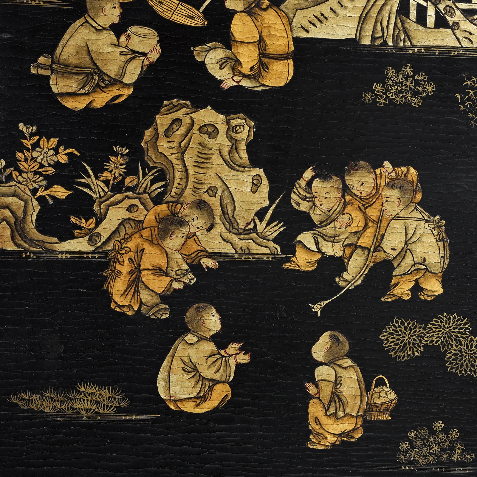 Chinese Export Black &amp; Gilt Lacquer Four-Fold Screen – Circa 1920 - Image 3
