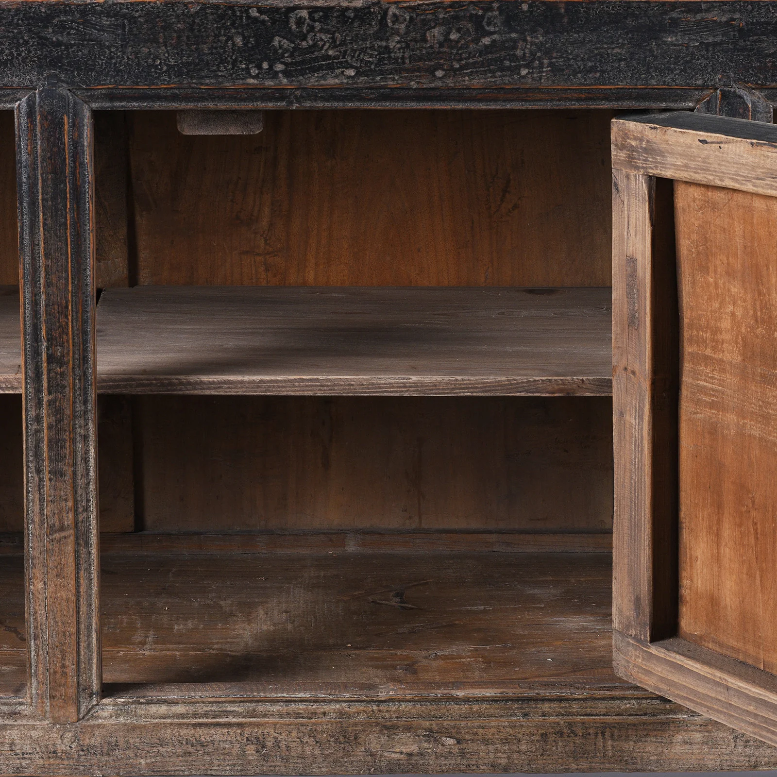 Elm Sideboard Made From An Old Shanxi Grain Store - 19th Century - Image 5