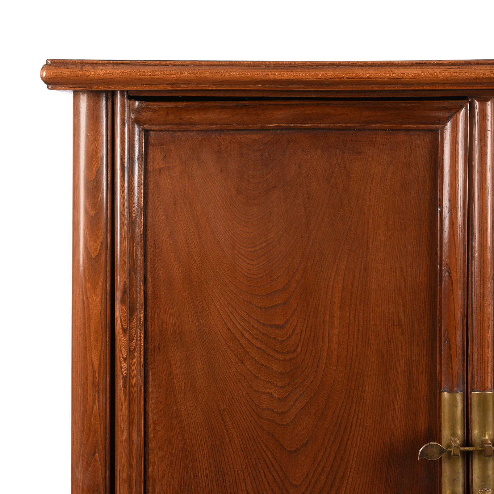 Chinese Red Elm Taper Cabinet - Qing Dynasty - Image 2
