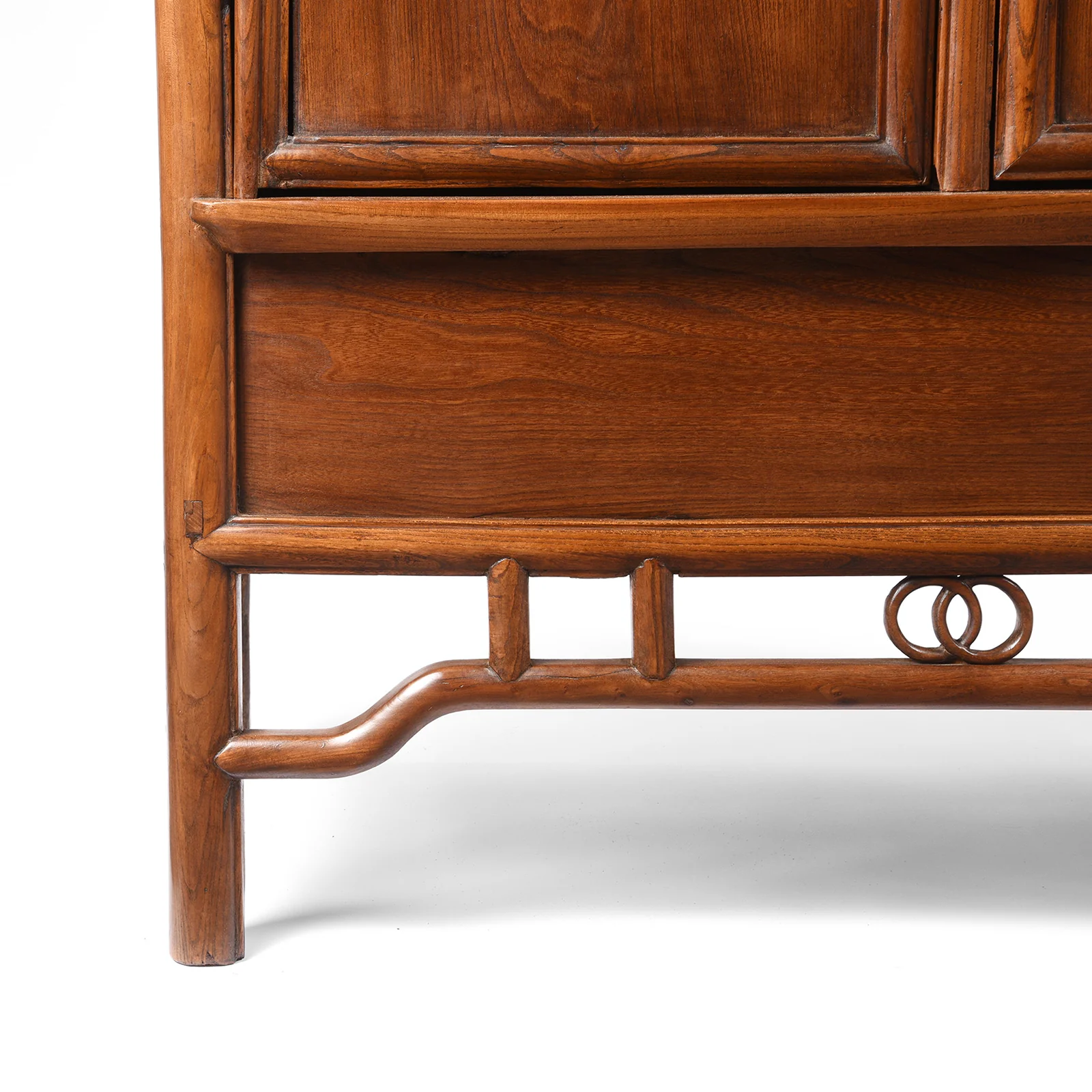Chinese Red Elm Taper Cabinet - Qing Dynasty - Image 8