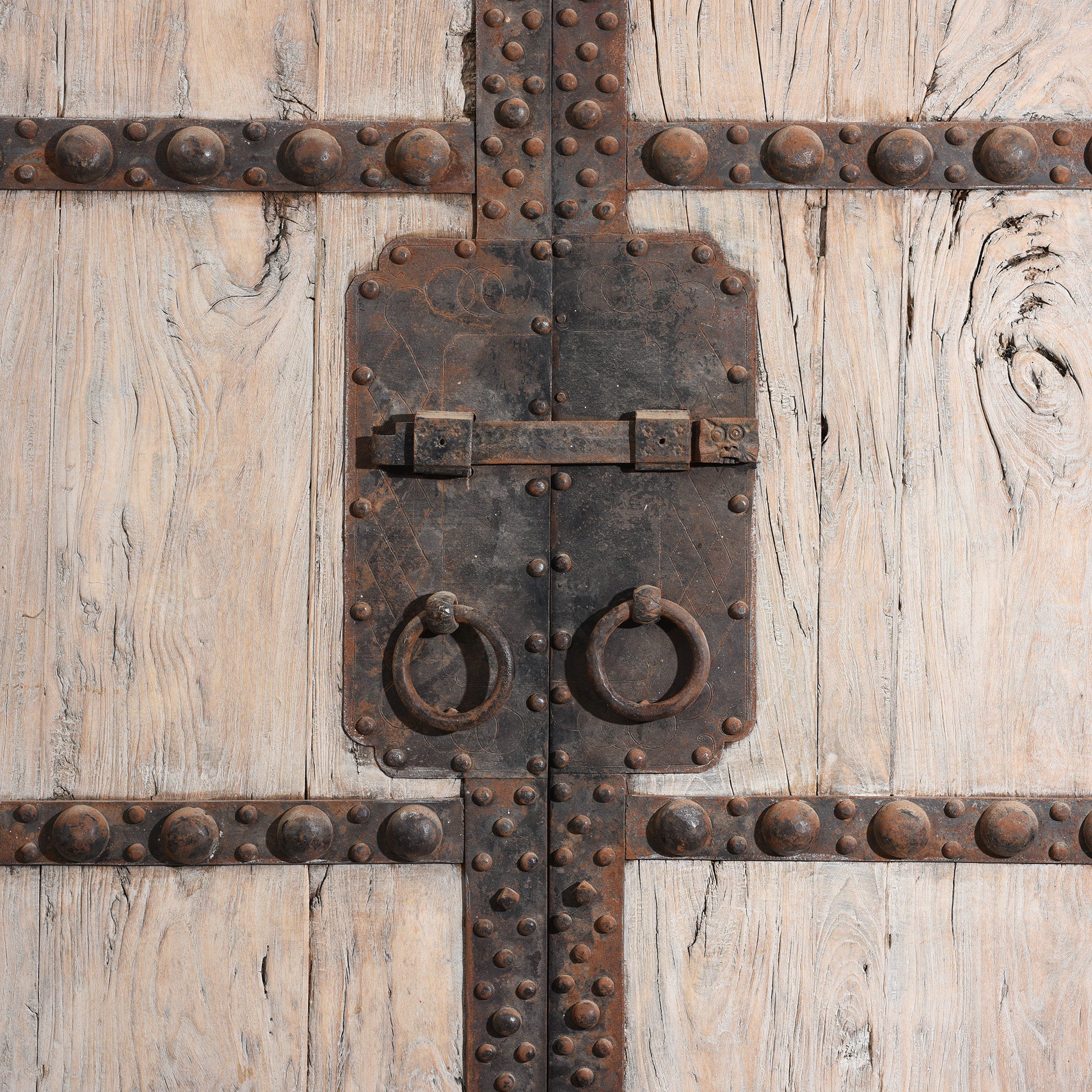 Iron Bound Elm Doors From Shanxi Province - 19thC - Image 2