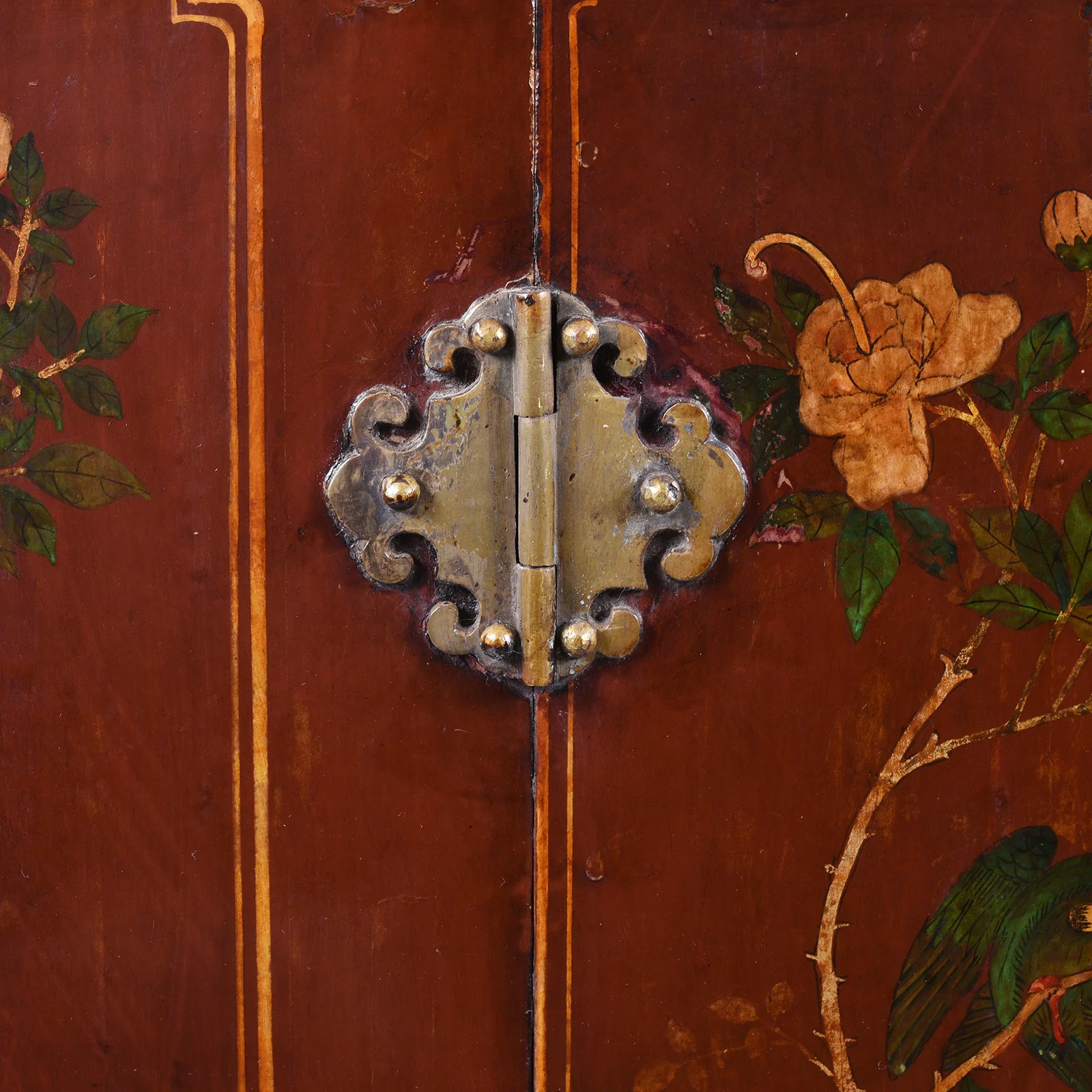 Red Lacquer Cabinet From Gansu Province - 19th Century - Image 11