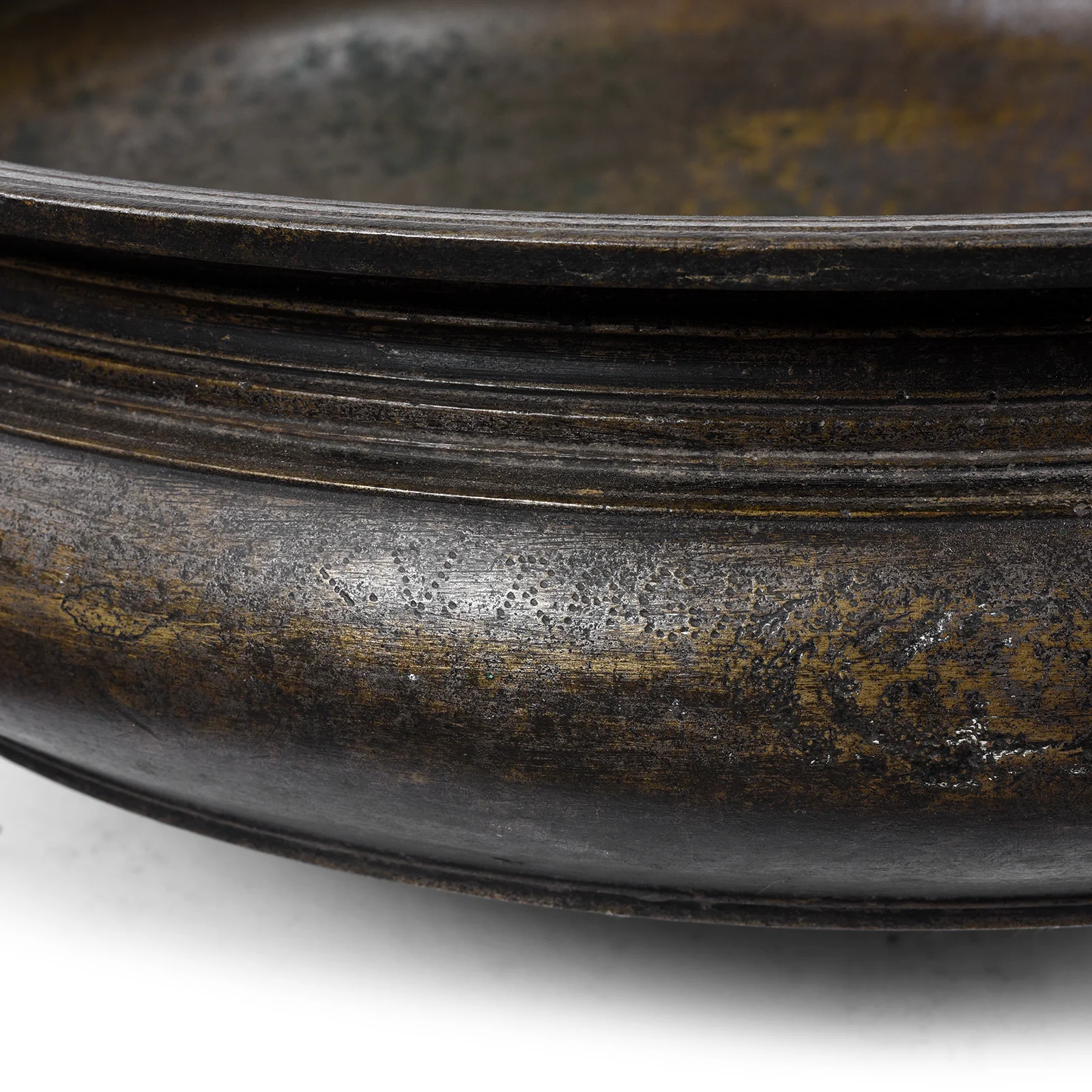 Bronze Urli Festival Cooking Vessel From South India - 19th Century - Image 6
