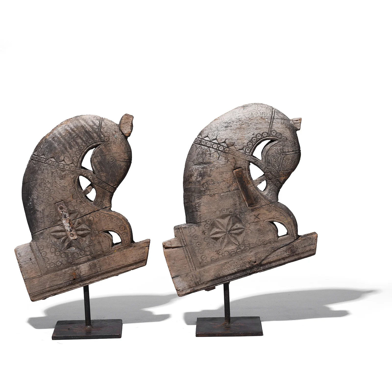 Horse Head Corbel On Stand From Saurashtra - 19th Century - Image 2