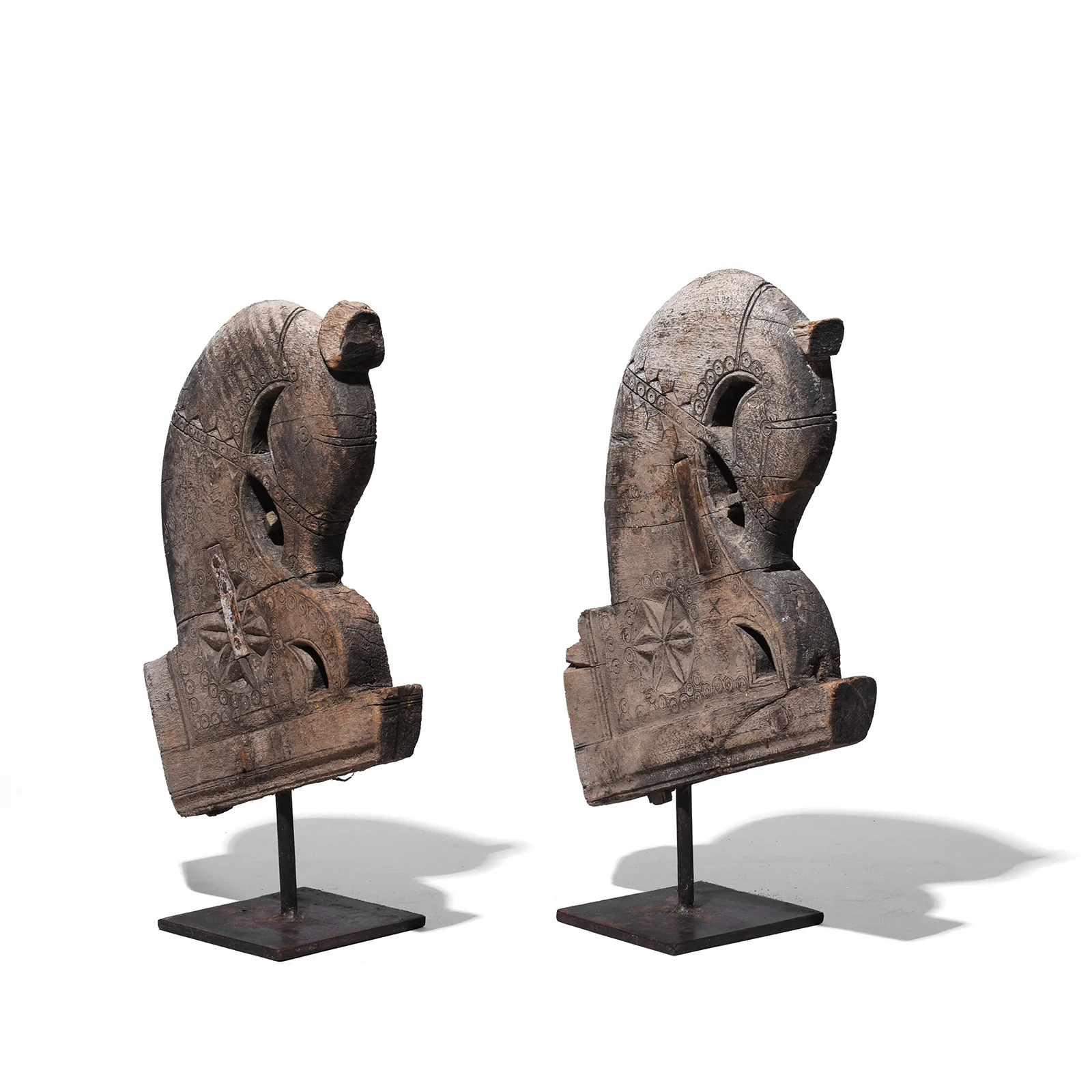 Horse Head Corbel On Stand From Saurashtra - 19th Century - Image 3