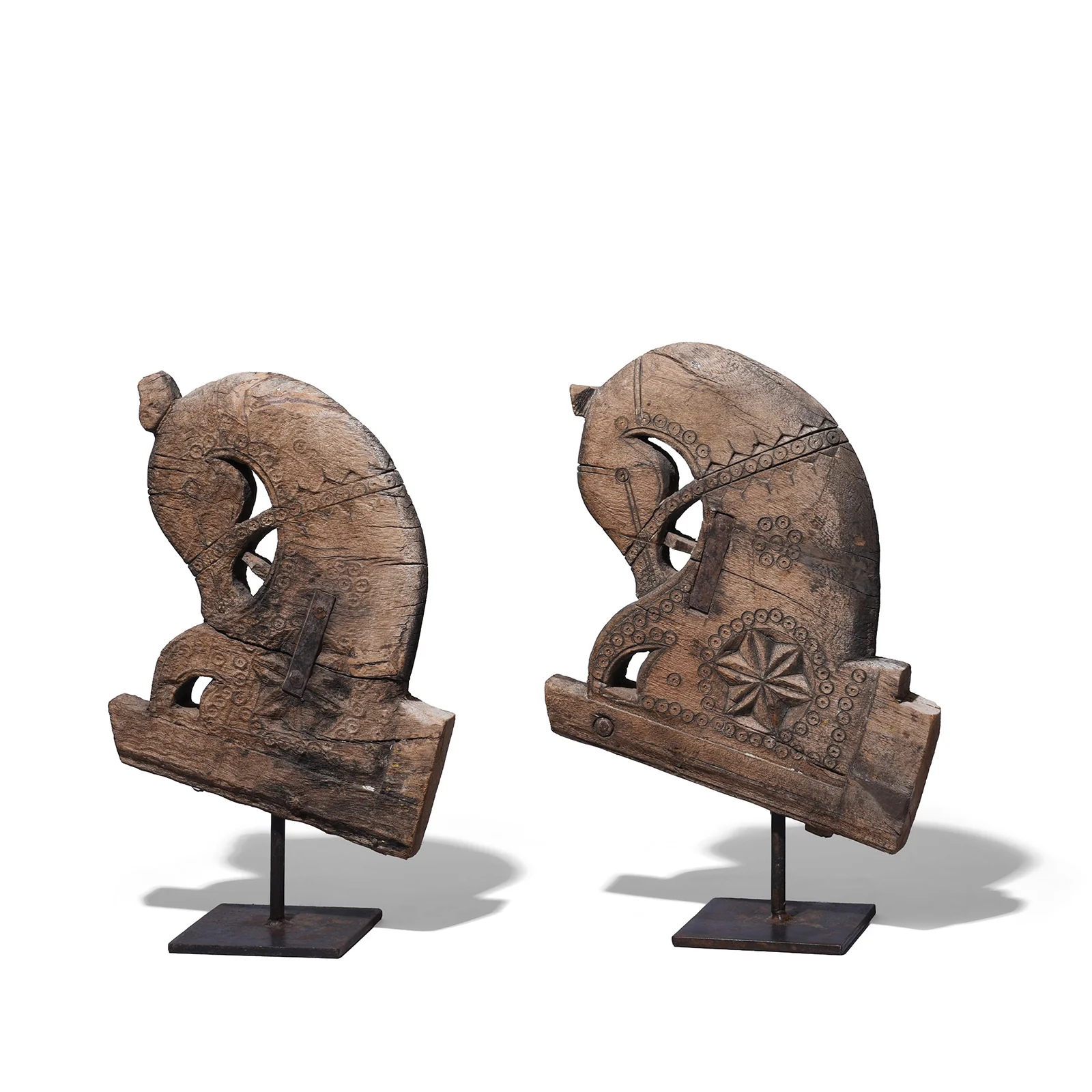 Horse Head Corbel On Stand From Saurashtra - 19th Century - Image 4