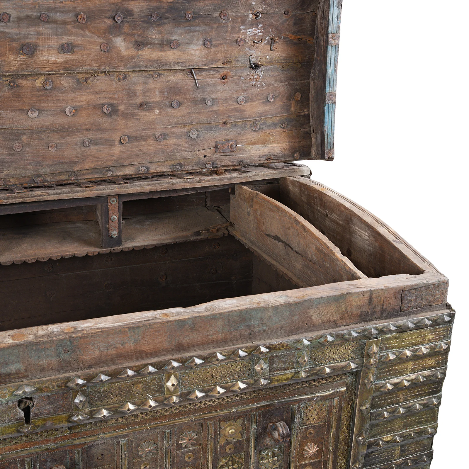 Brass & Iron Indian Pithara Dowry Chest On Wheels - 19th Century - Image 10