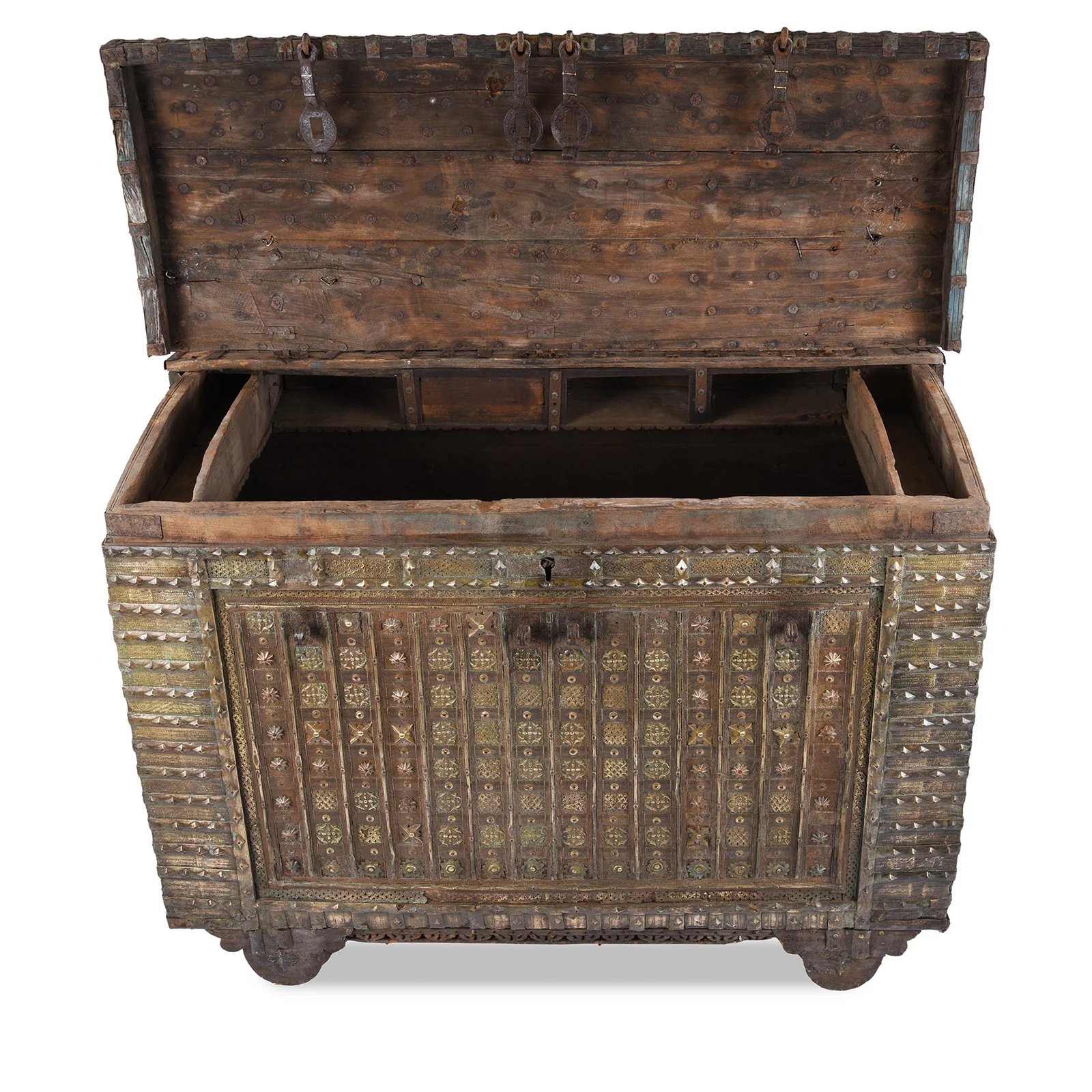 Brass & Iron Indian Pithara Dowry Chest On Wheels - 19th Century - Image 7