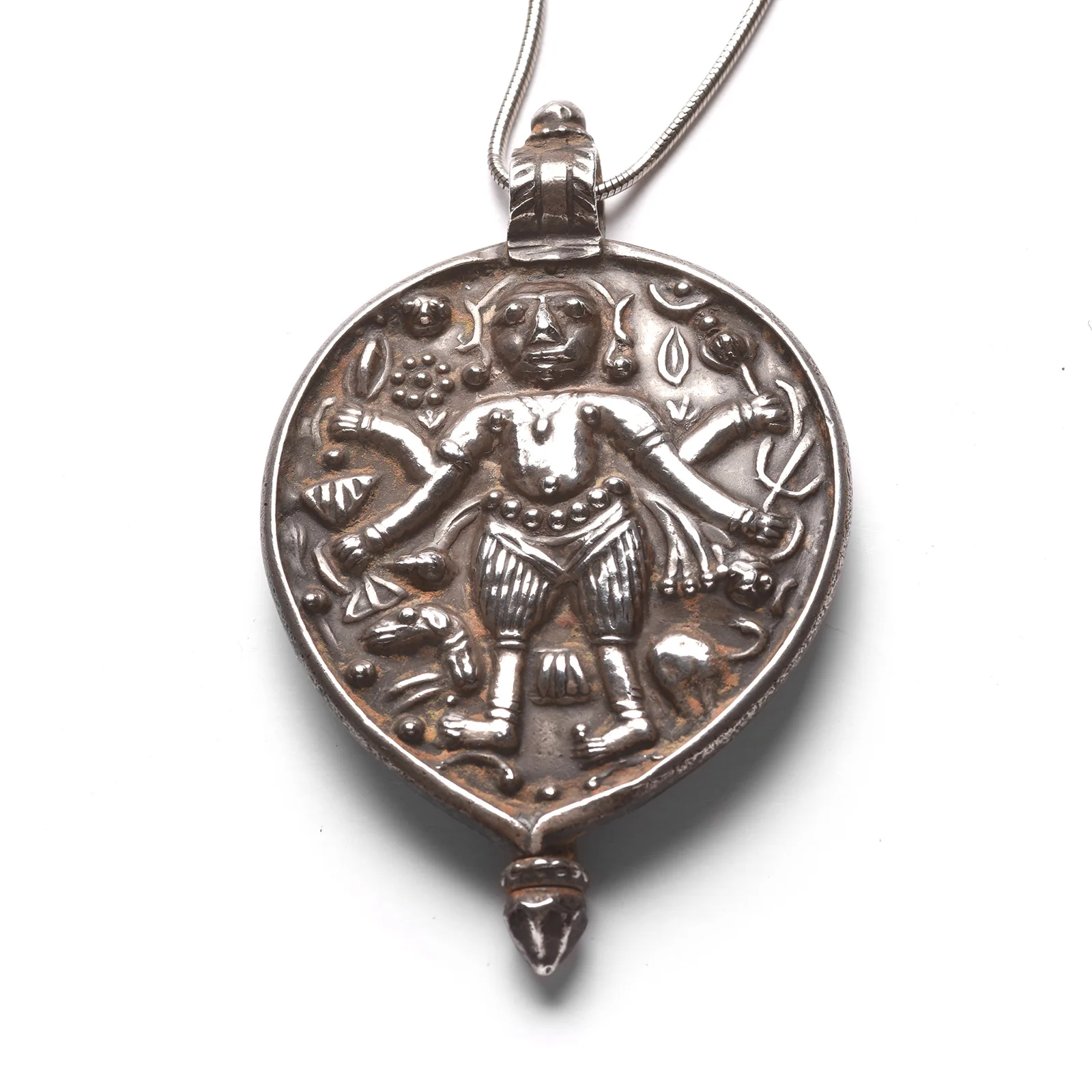Old Tribal Silver Durga Amulet From Rajasthan With Chain - 19th Century - Image 2