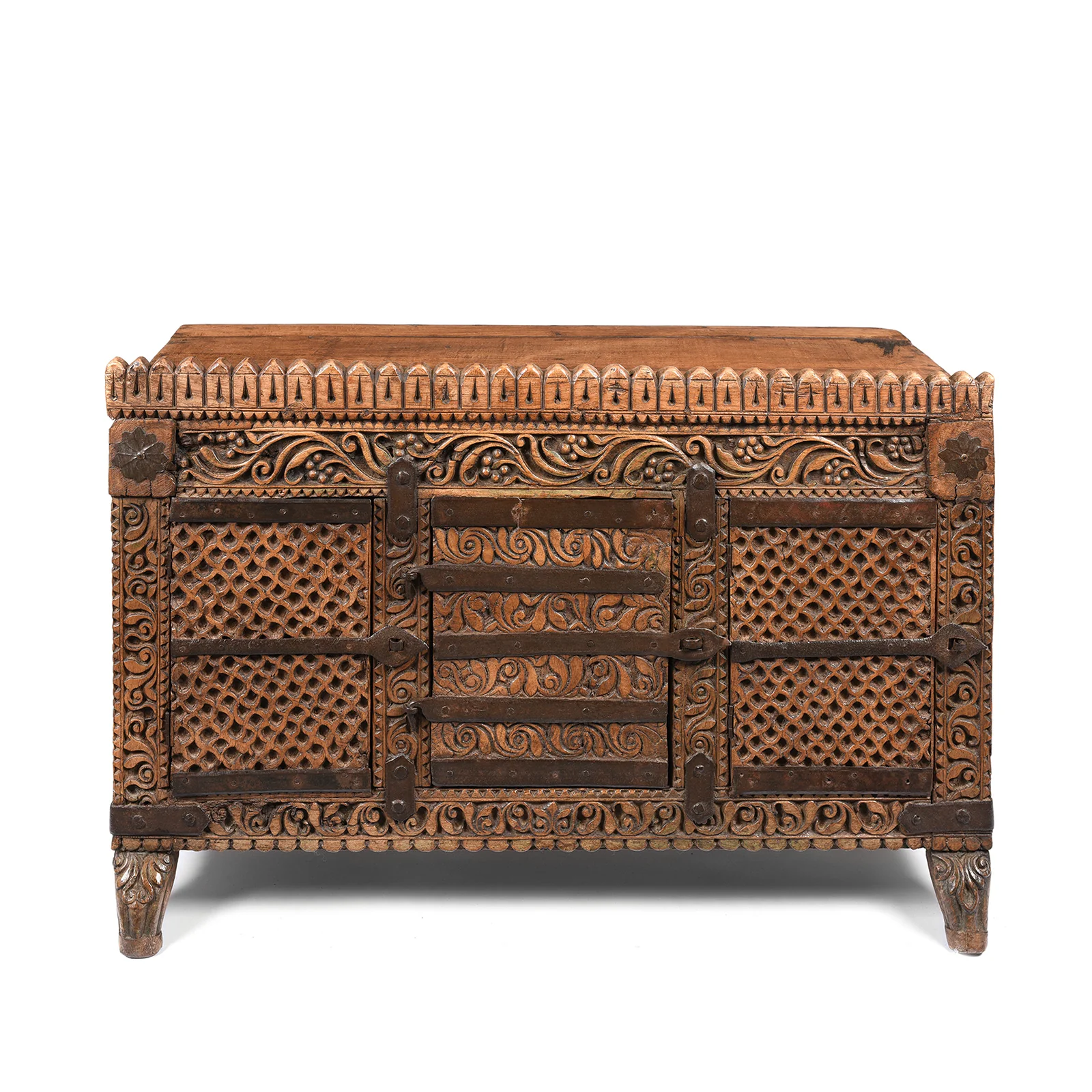 Chip Carved Indian 'Manjus' Dowry Chest From Rajasthan - 19thC