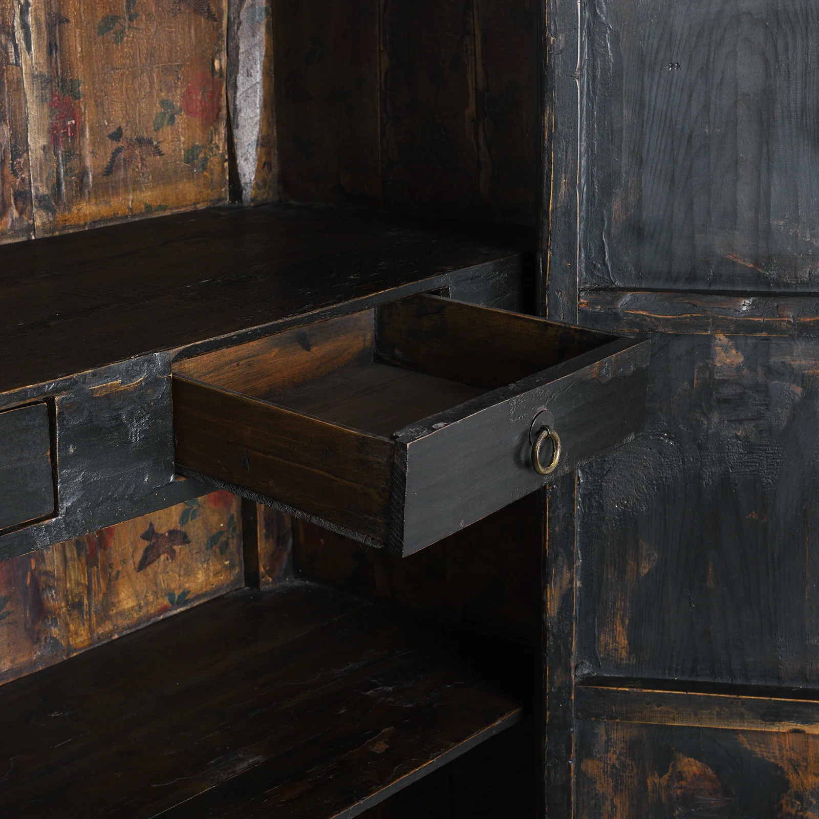 Black Lacquer Wedding Cabinet from Shanxi - 19th Century - Image 11
