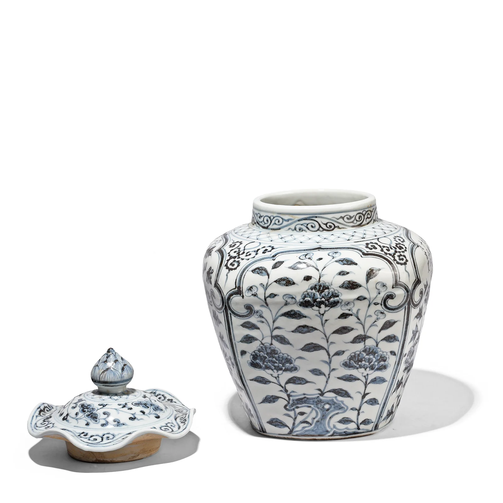 Hongwu Blue & White Porcelain Frilled Ginger Jar  - Floral - Image 2