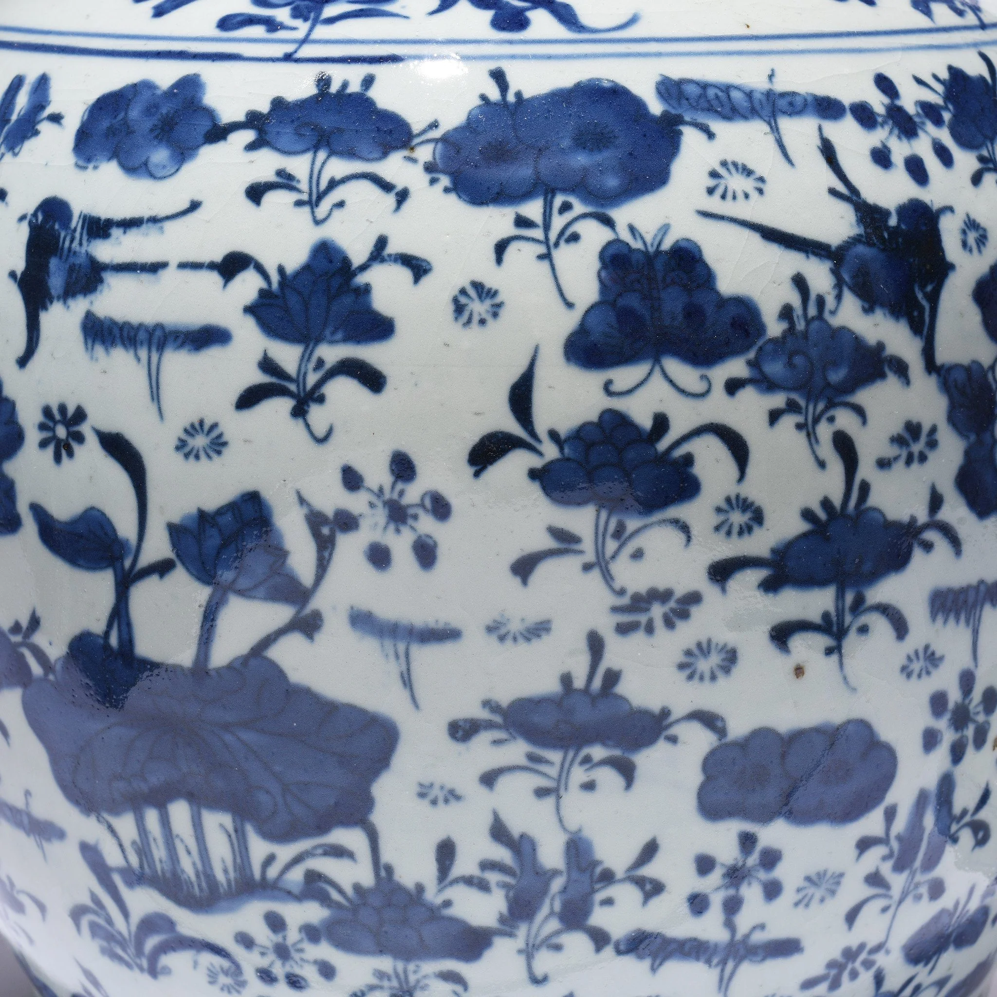 Blue & White Porcelain Ginger Jar - Chrysanthemum Design - Image 5