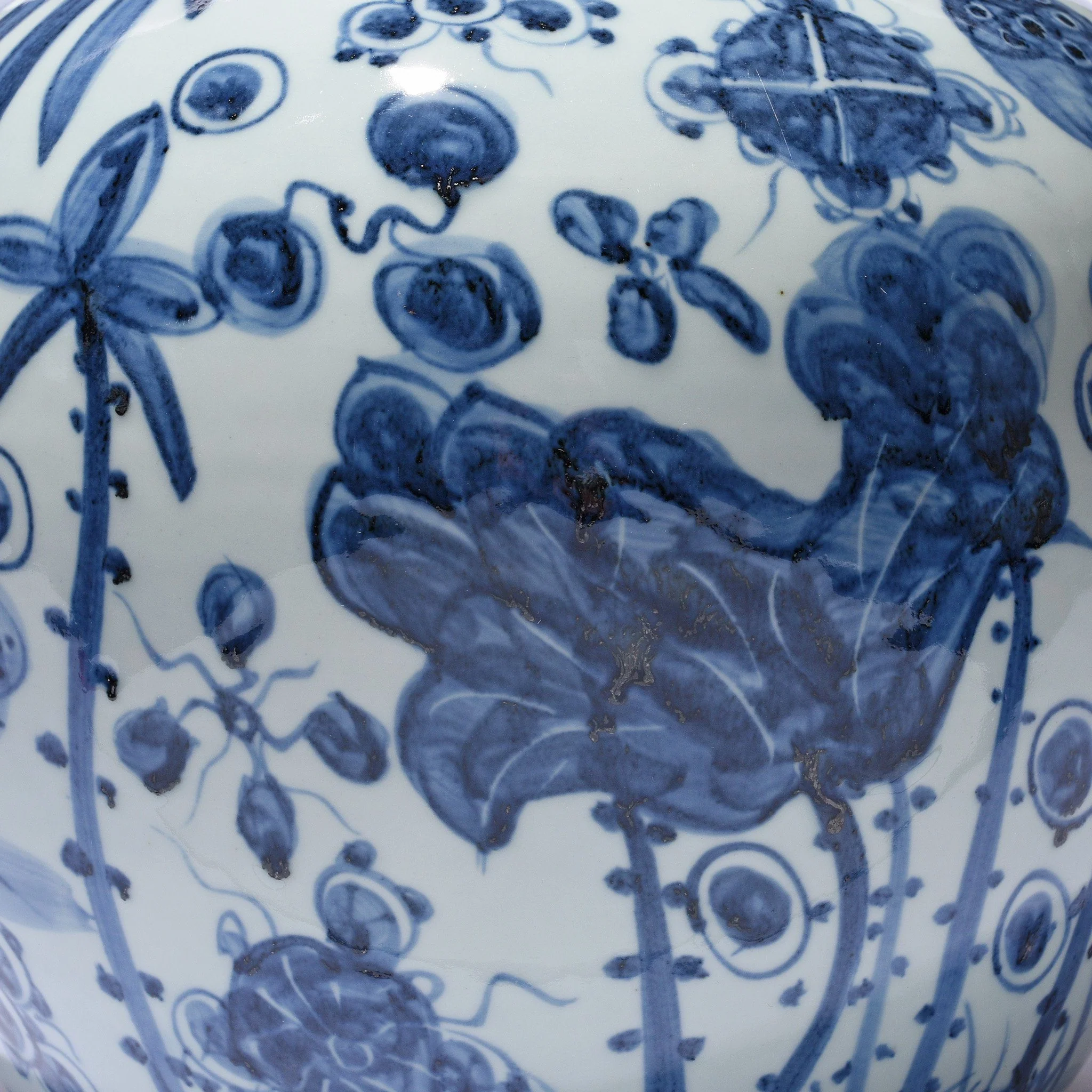 Blue & White Porcelain Ginger Jar - Fish Design - Image 3
