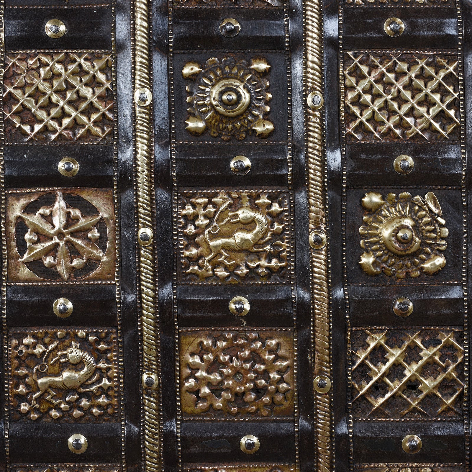 Brass Bound Pithara Console Chest From Saurashtra - 18th Century - Image 12