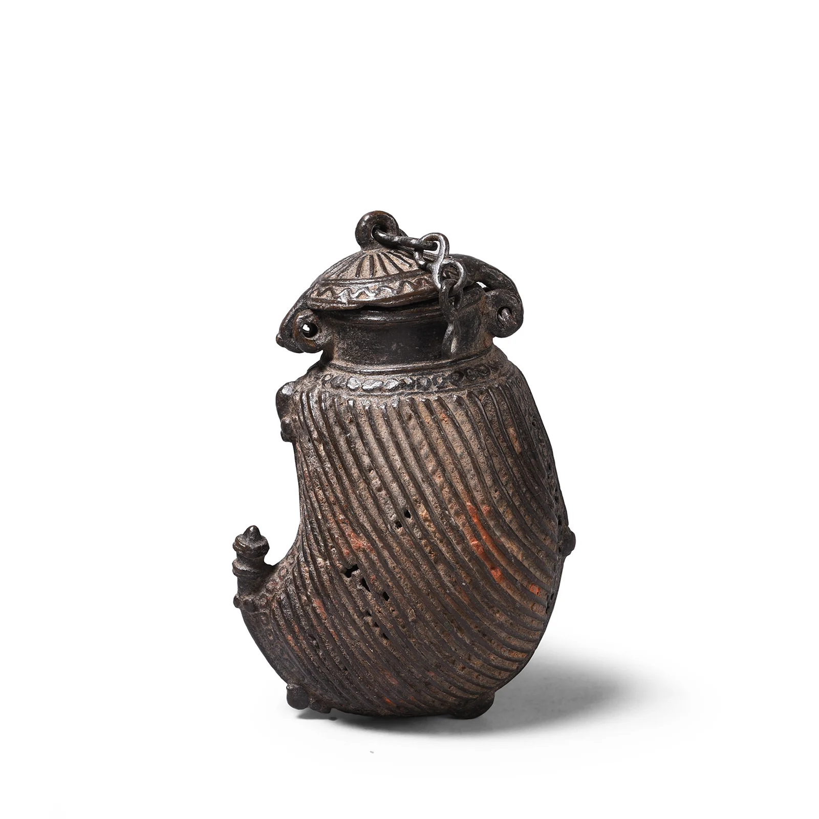 Dhokra Mango Coin Purse From Bengal - 19th Century