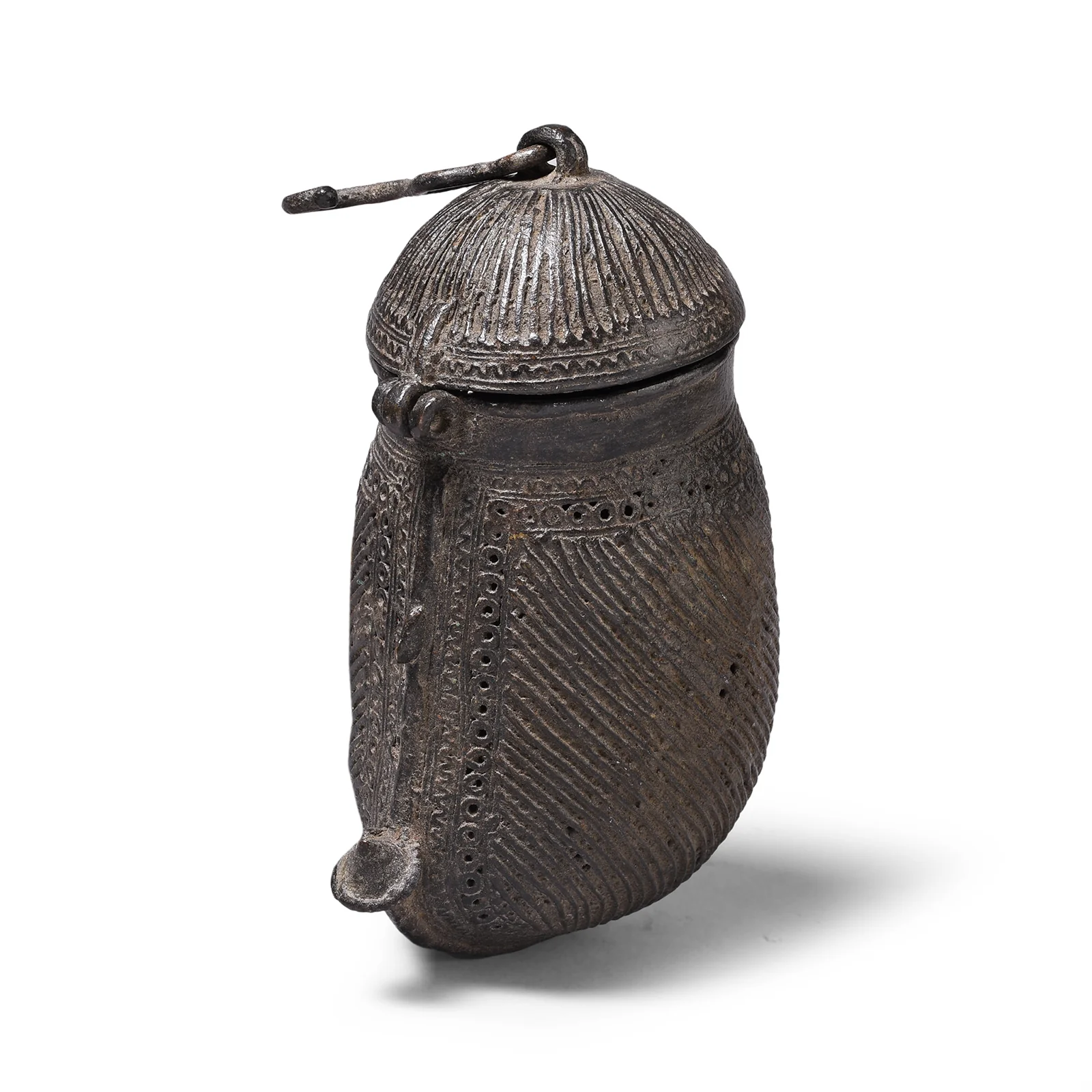 Dhokra Mango Coin Purse From Bengal - 19th Century - Image 4
