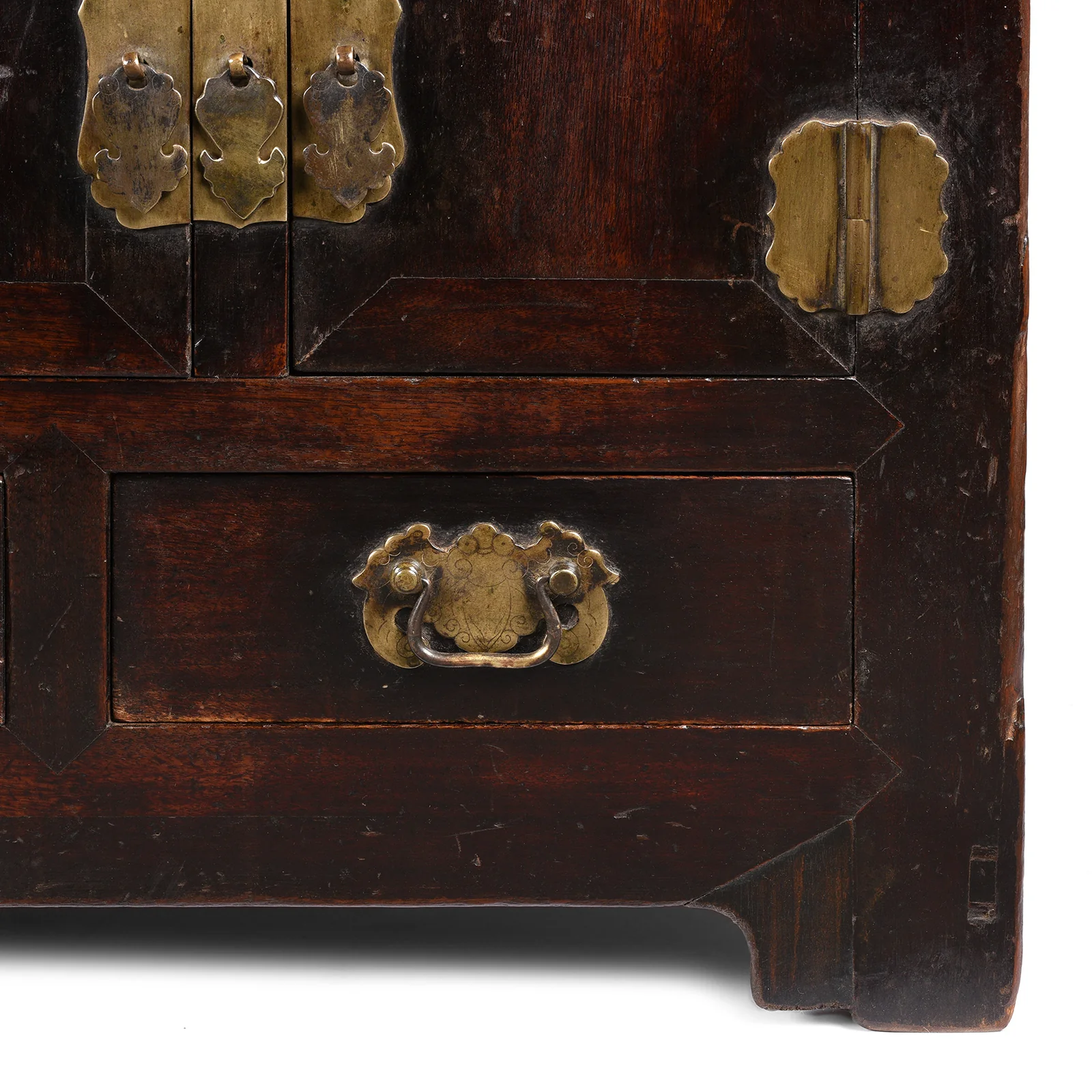 Burgundy Lacquer Kang Table From Tianjin - 19th Century - Image 7