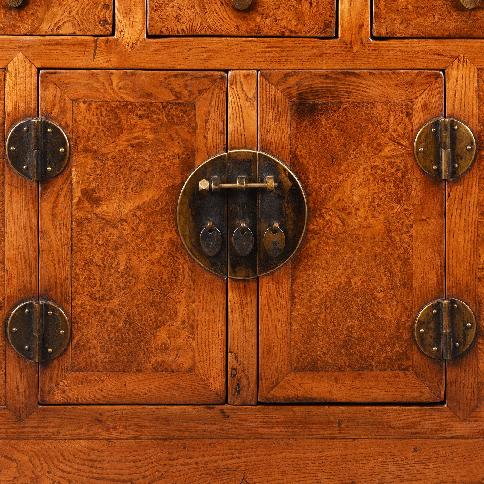 Burr Elm Tianjin Sideboard - 19th Century - Image 8