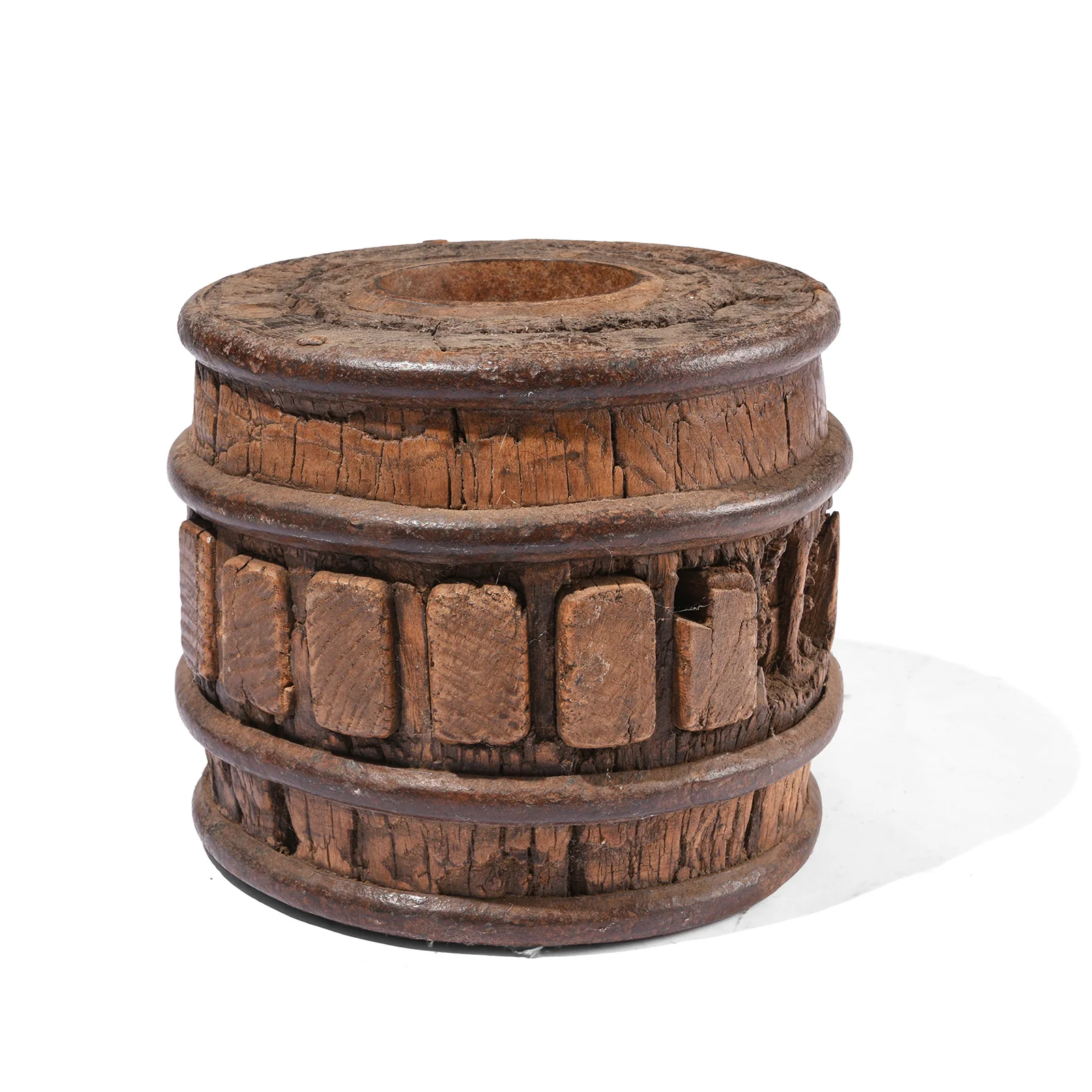 Old Wheel Hub From Shandong Province - 19th Century