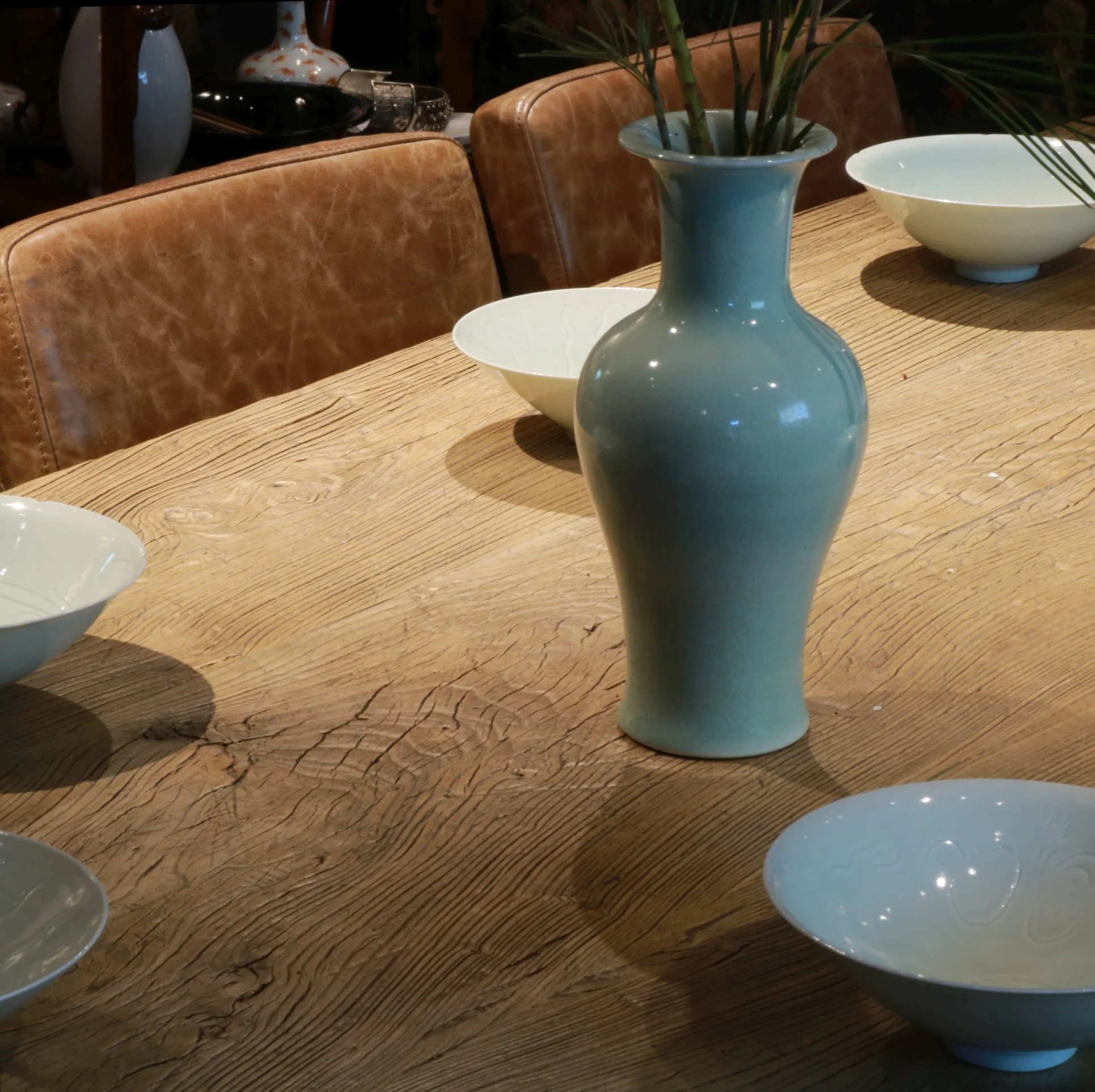 6 - 8 Seater Dining Table With Metal Legs - Image 3