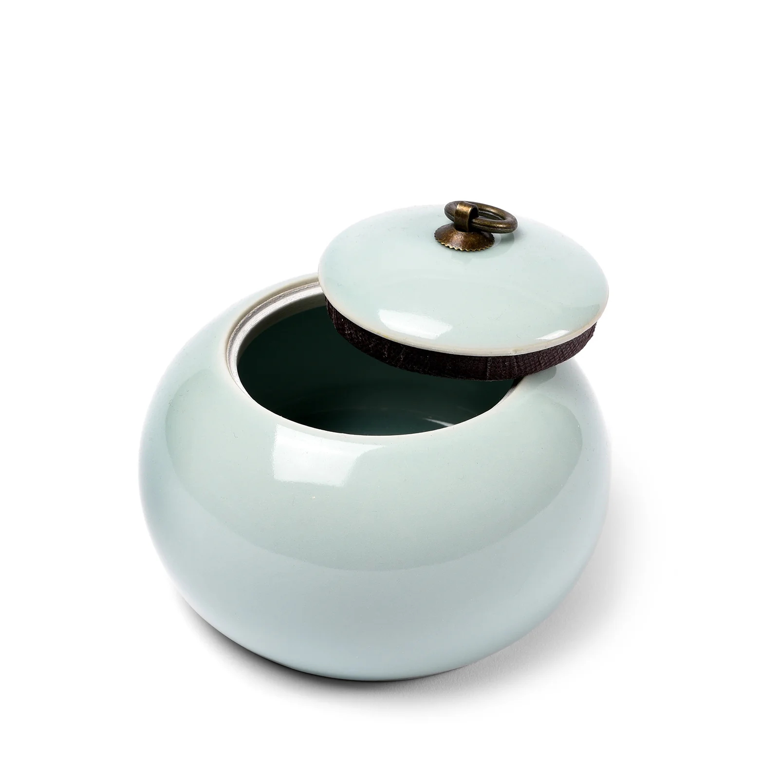 Celadon Glazed Porcelain Bowl With Lid - Image 2