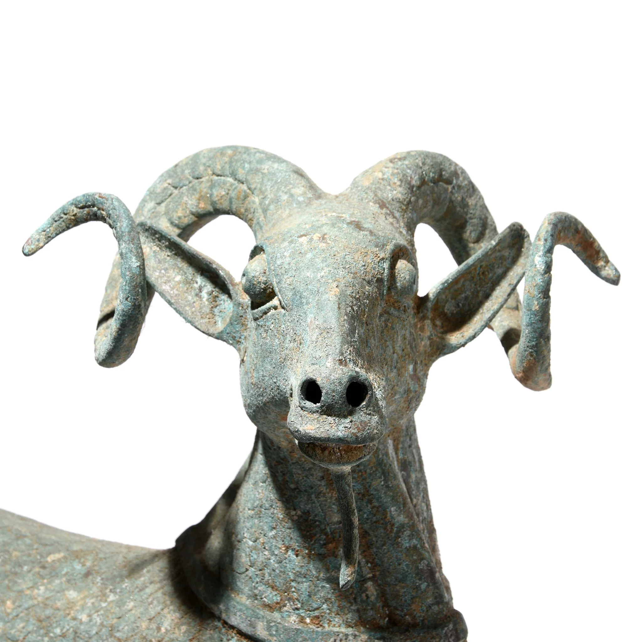 Elegant Bronze Ram Statue - Han Dynasty Style - Image 4