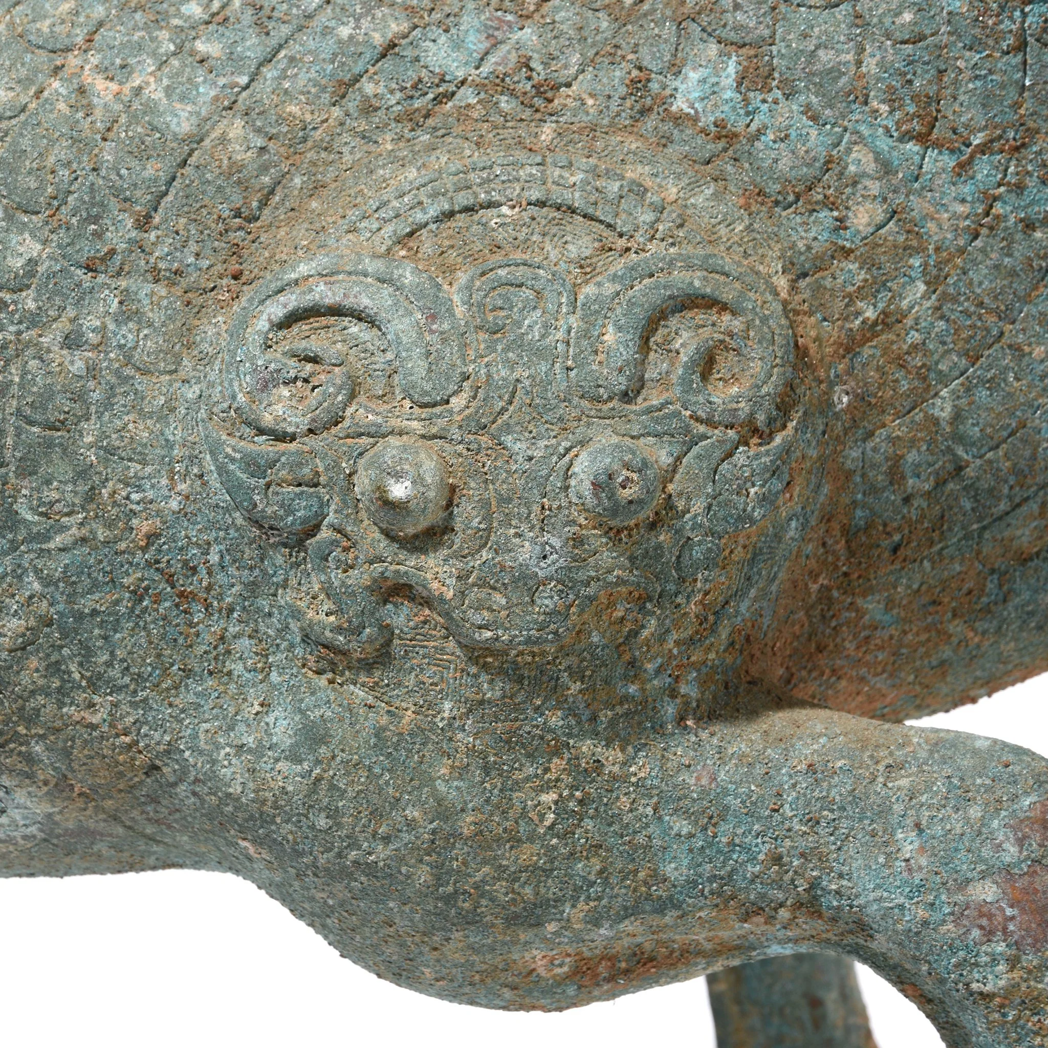 Elegant Bronze Ram Statue - Han Dynasty Style - Image 6
