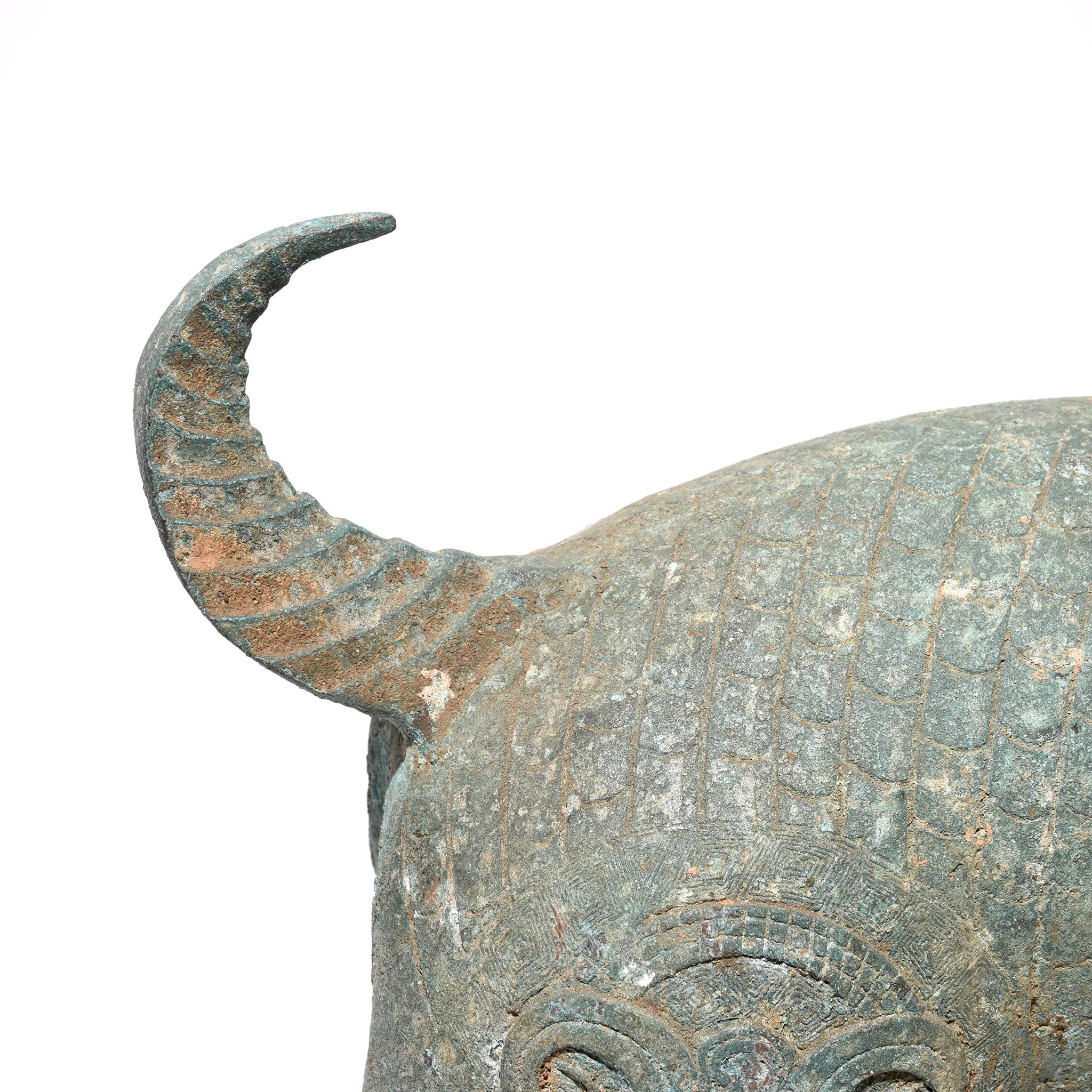 Elegant Bronze Ram Statue - Han Dynasty Style - Image 7