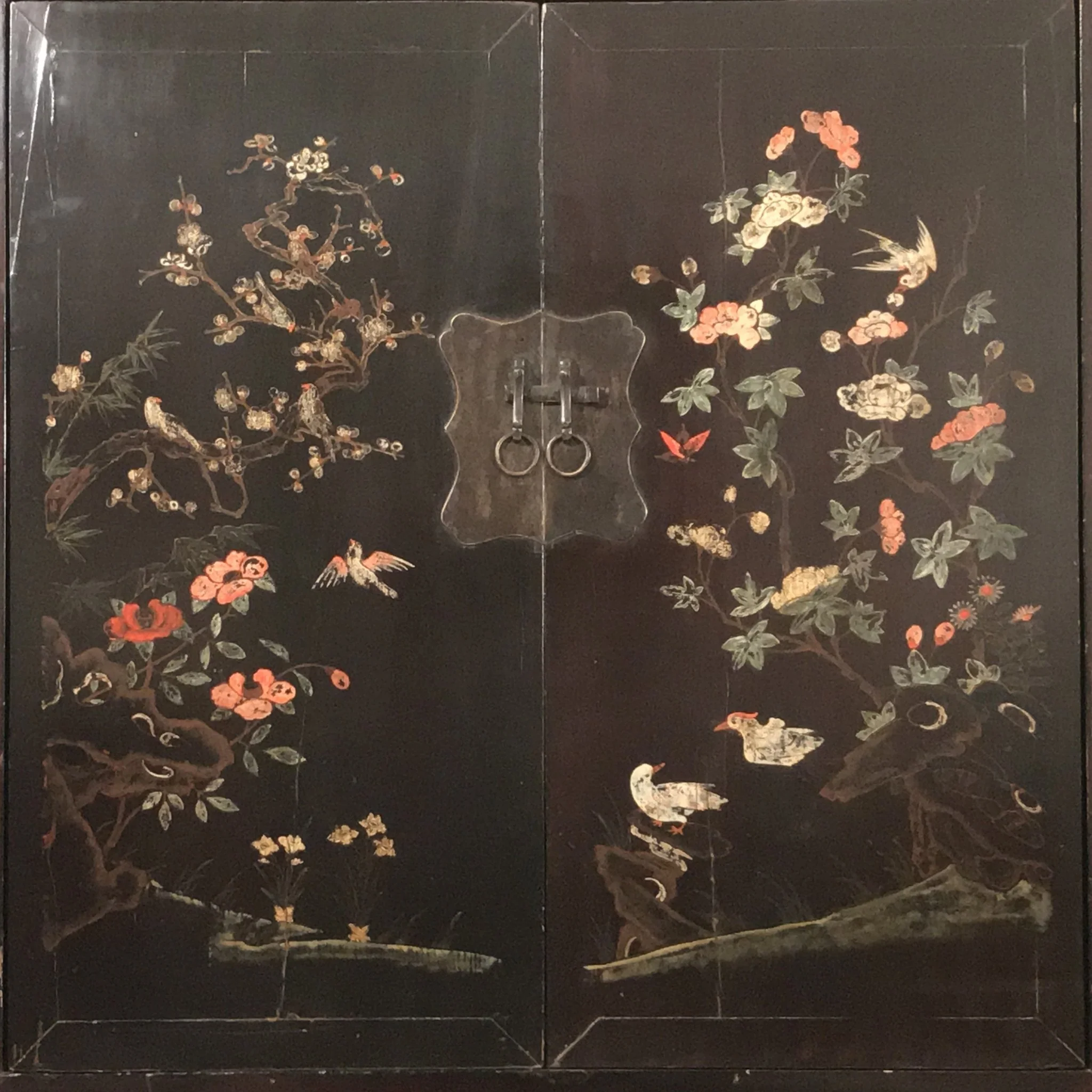Antique Black Lacquer Wedding Cabinet from Shanxi  - 19thC - Image 4