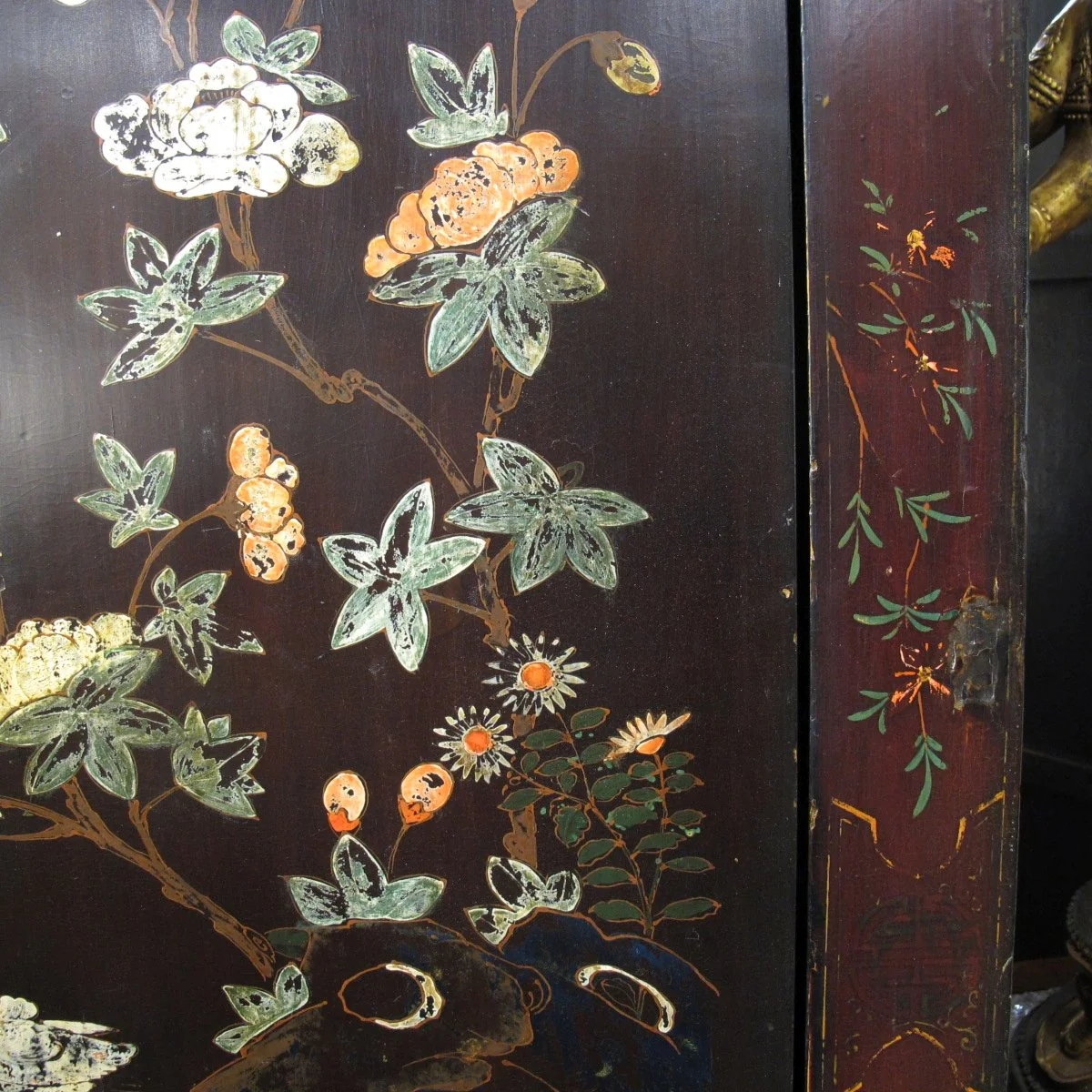 Antique Black Lacquer Wedding Cabinet from Shanxi  - 19thC - Image 6