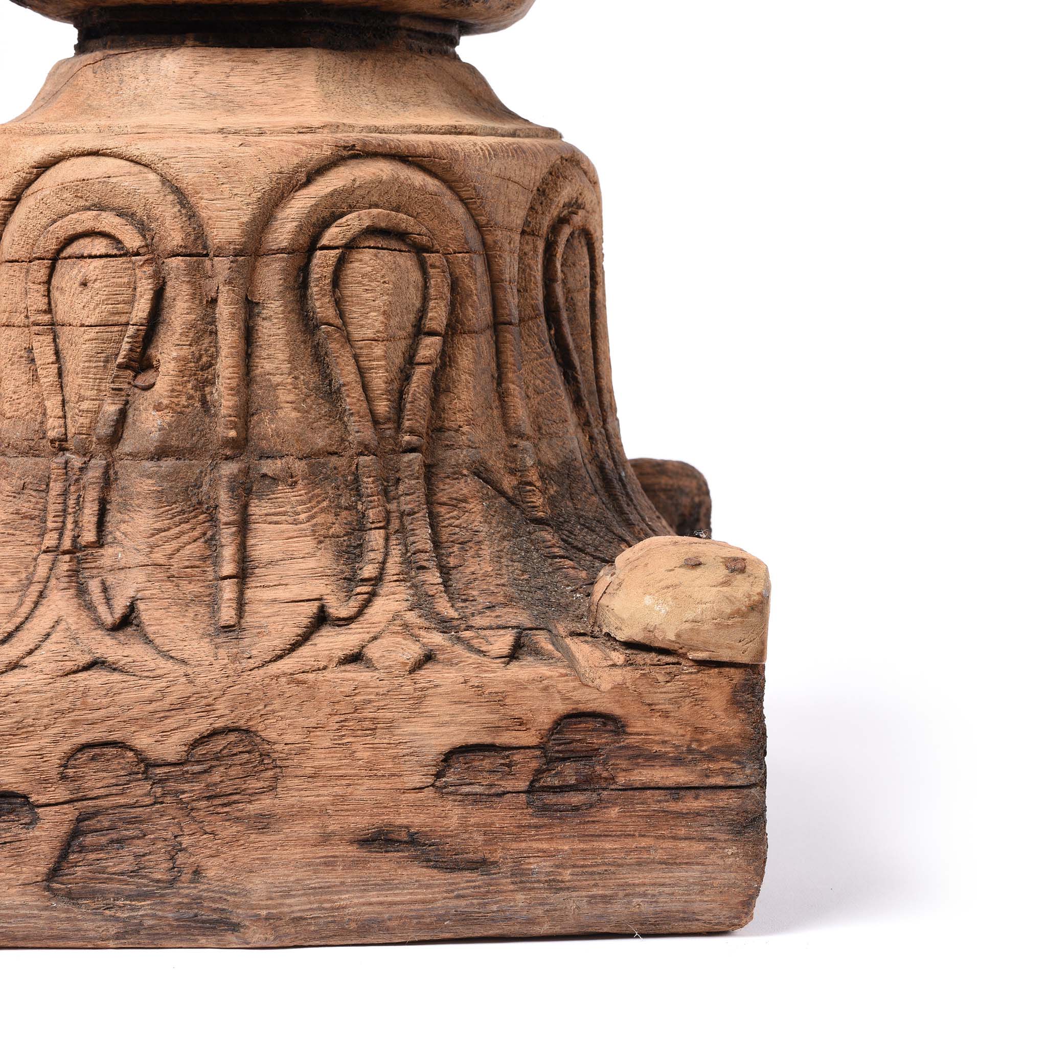 Double Capital Candlestick From Gujarat - 19thC - Image 3