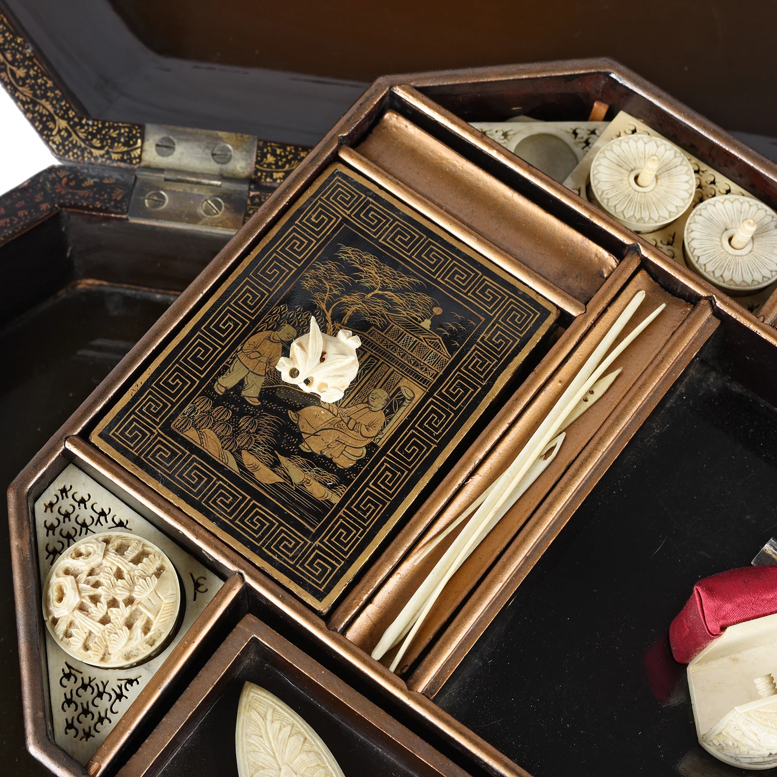 Canton Export Black Lacquer Sewing Box - Ca 1830's - Image 5