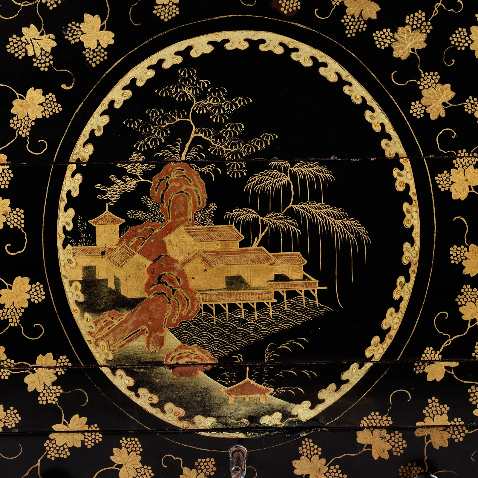 Canton Export Black Lacquer Stacking Haberdashery Box - Qing Dynasty - Image 17