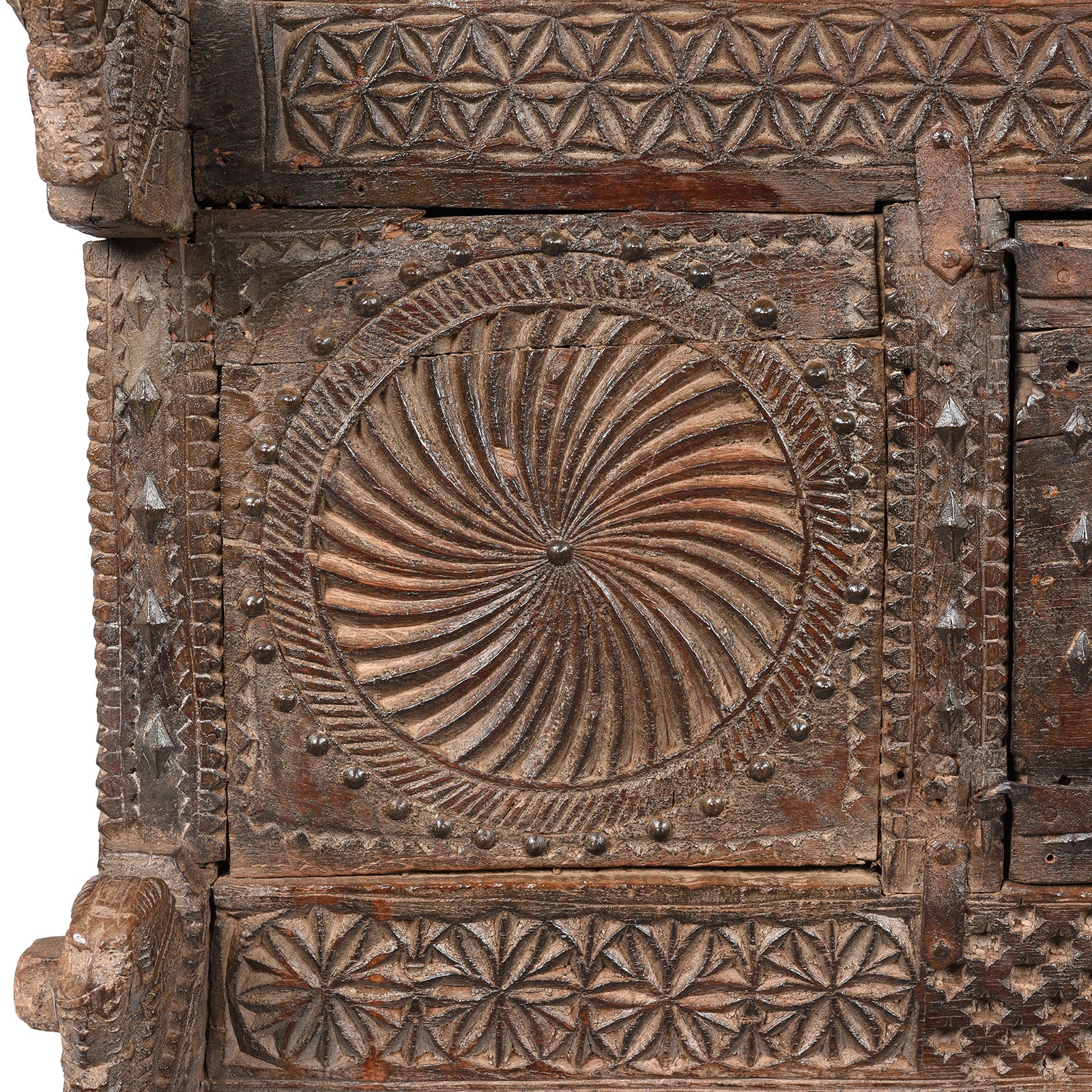 Carved Teak Majus Dowry Chest From Saurashtra - 19thC - Image 2
