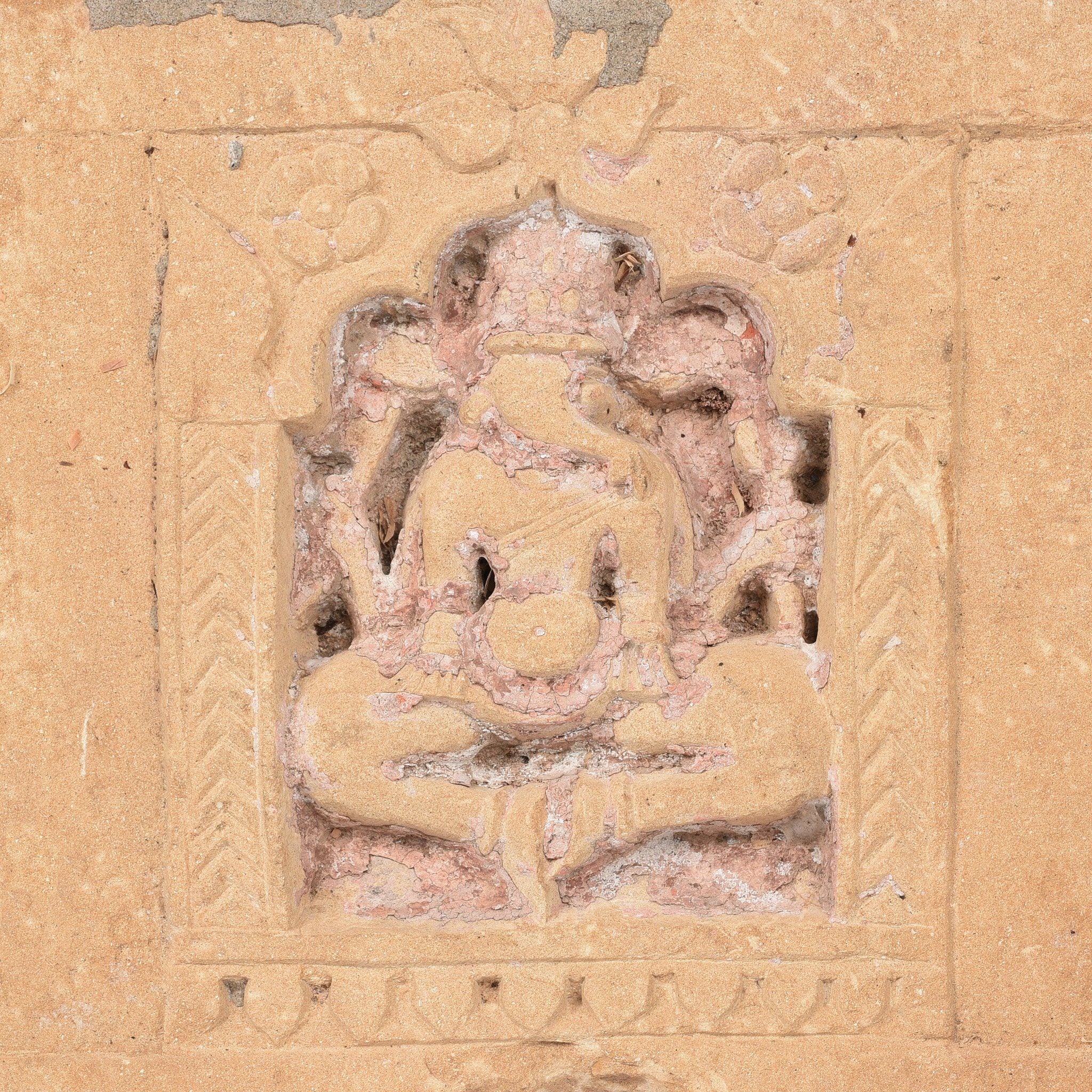 Carved Stone Lintel Panel With Ganesh From Jaisalmer - 19thC - Image 2