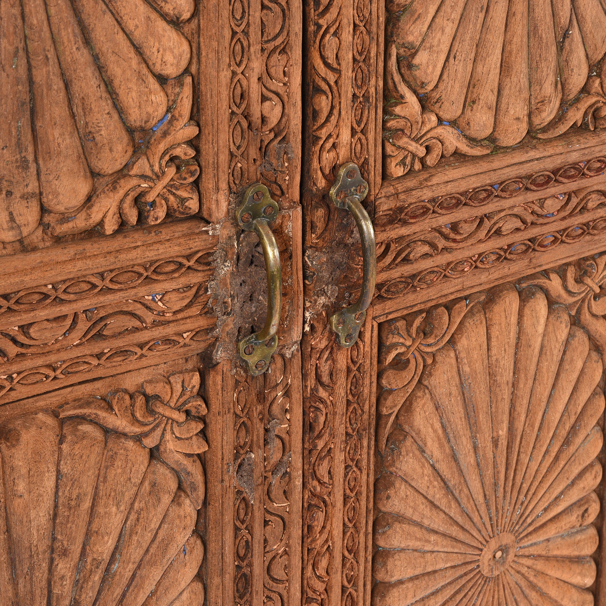 Carved Almirah Cabinet With Sunburst Panels - 19th Centruy - Image 6