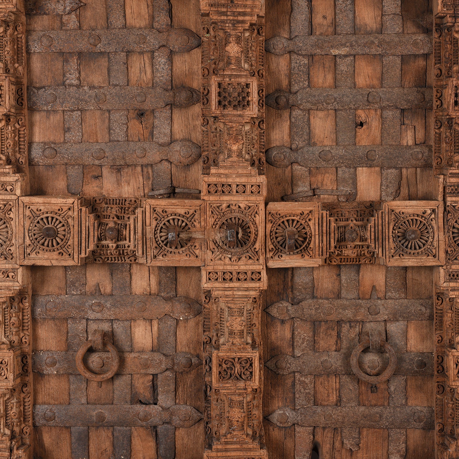 Carved Teak Door From Kutch - 19th Century - Image 6