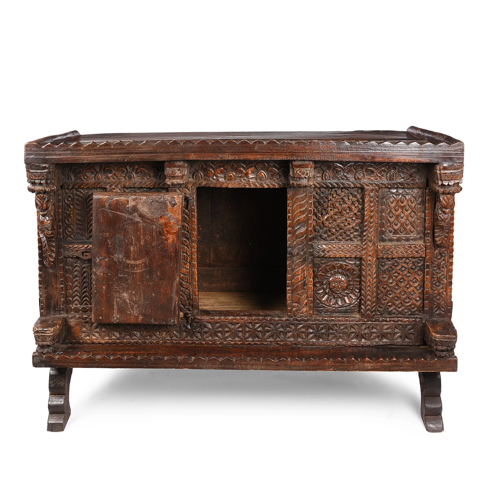 Carved Teak Indian Dowry Chest Majus - 19thC - Image 5