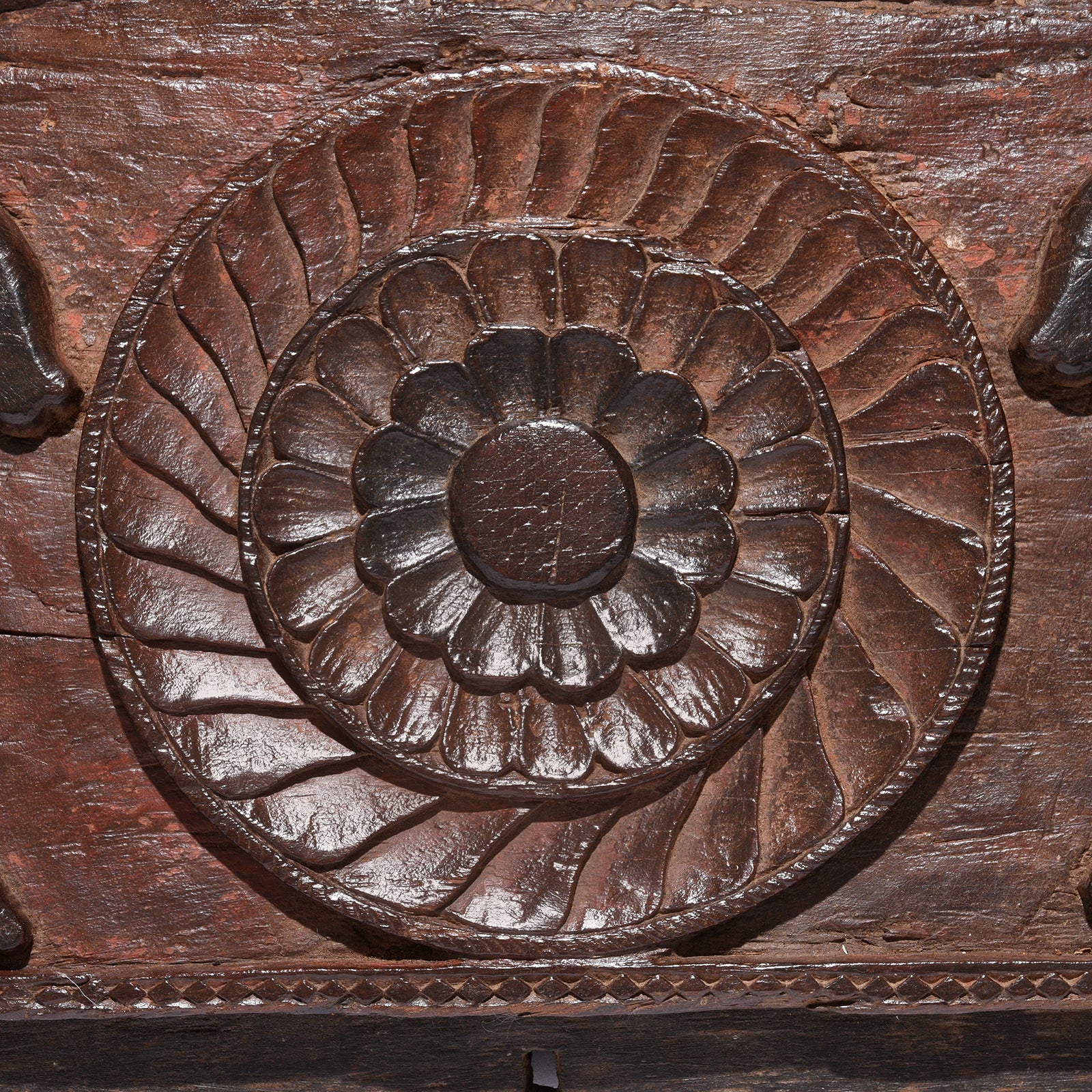 Carved Lintel Panel From Andhra Pradesh - 19th Century - Image 2