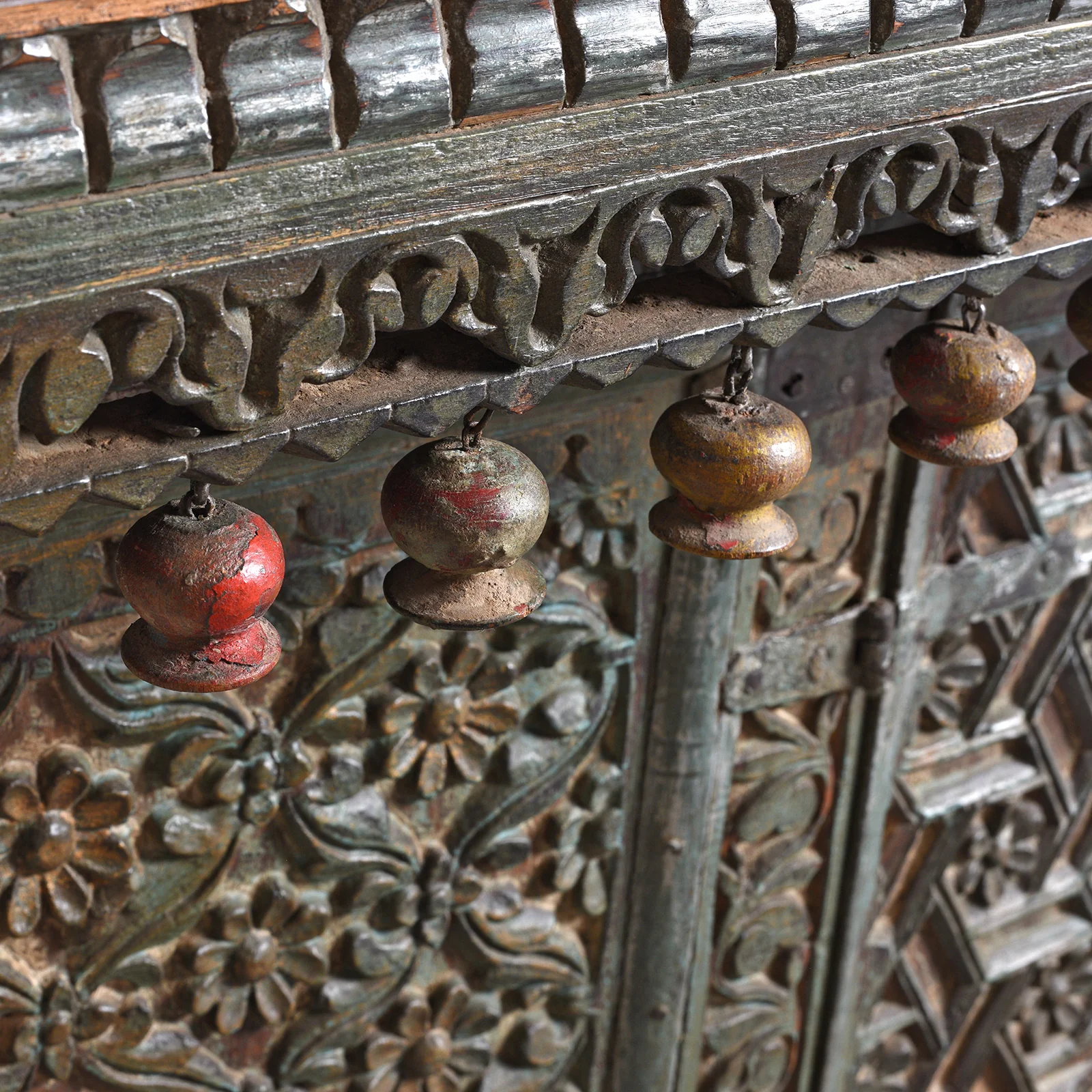Carved Rapjut Majus Dowry Chest From Gujarat - 19thC - Image 11
