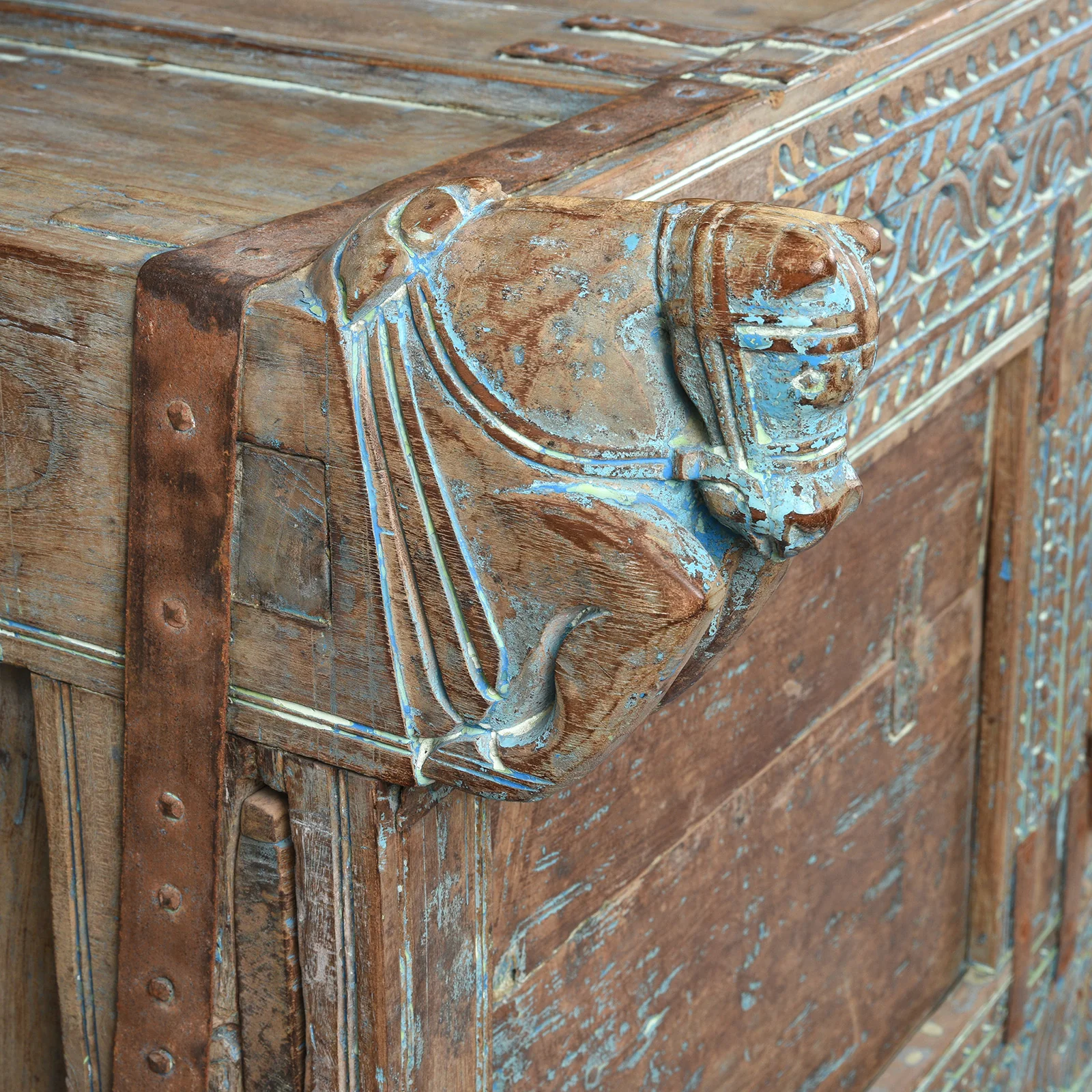 Carved Teak Majus Dowry Chest From Banswara - 19th Century - Image 16