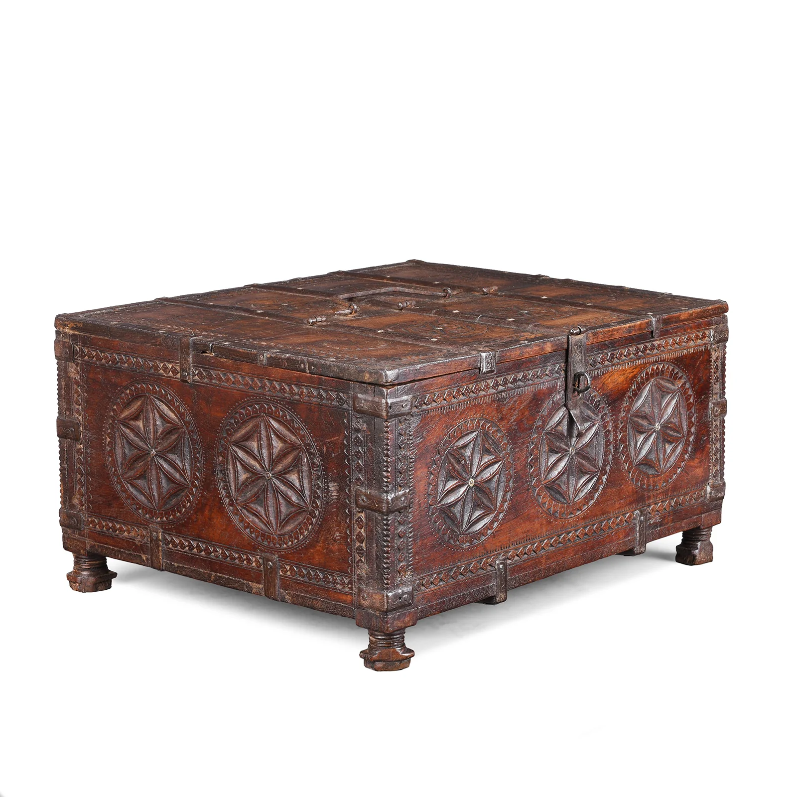 Chip Carved Merchants Box From Ramgargh - 18th Century - Image 4