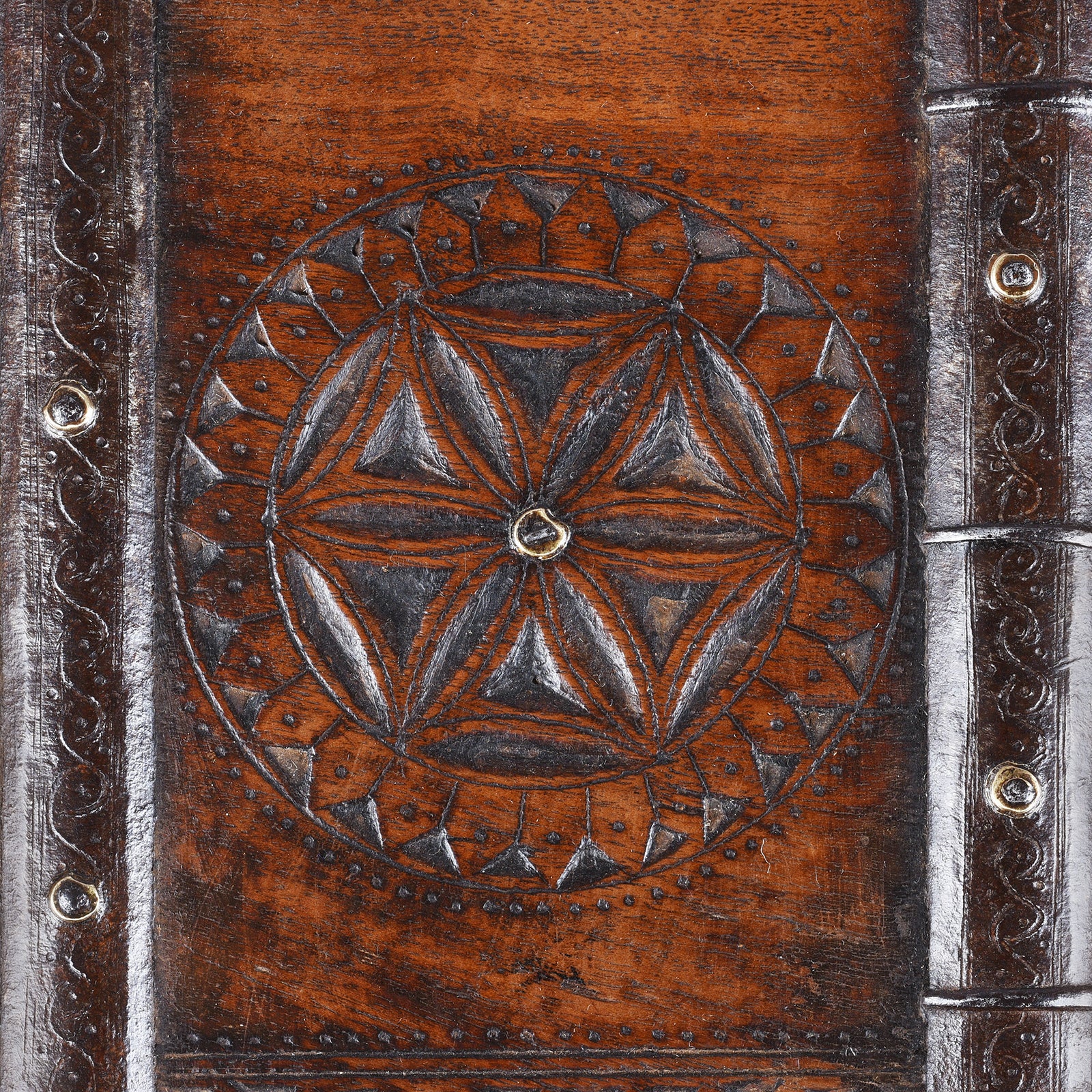 Chip Carved Merchants Box From Ramgargh - 18th Century - Image 9