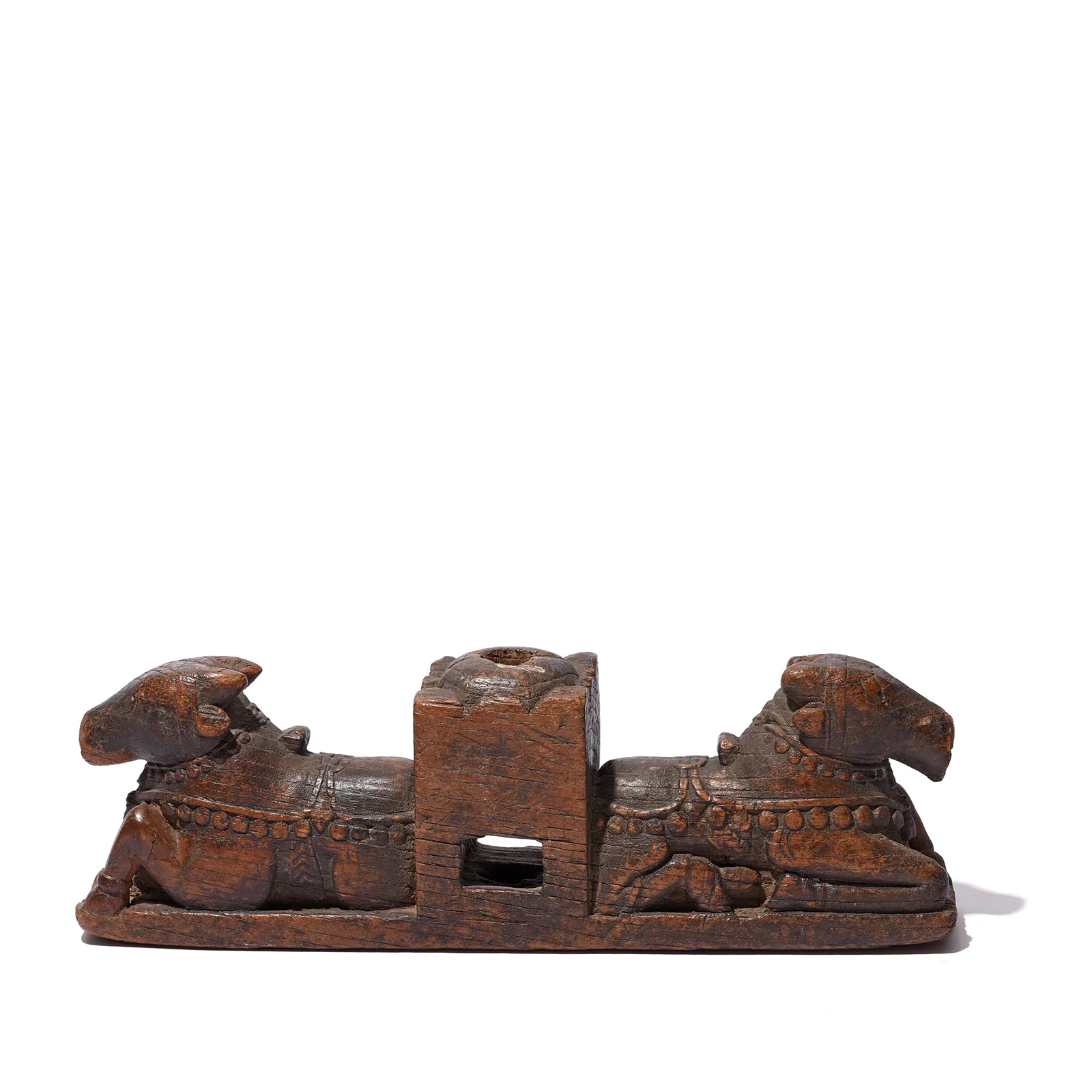 Carved Teak Nandi Cradle Finial From Andra Pradesh - 19th Century - Image 4
